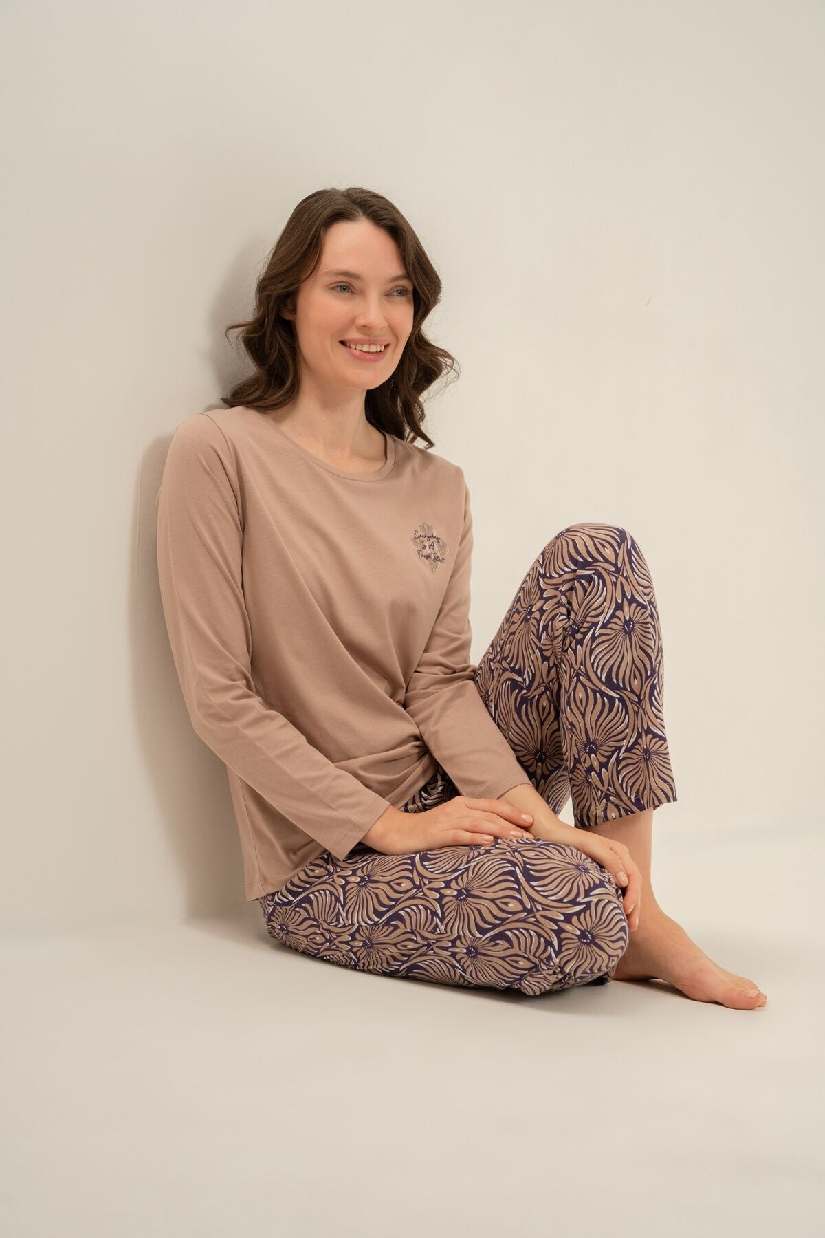 Arnetta Kadın Everyday Is A Fresh Start Kahverengi Uzun Kol Pijama Takım AR3769-S-V2