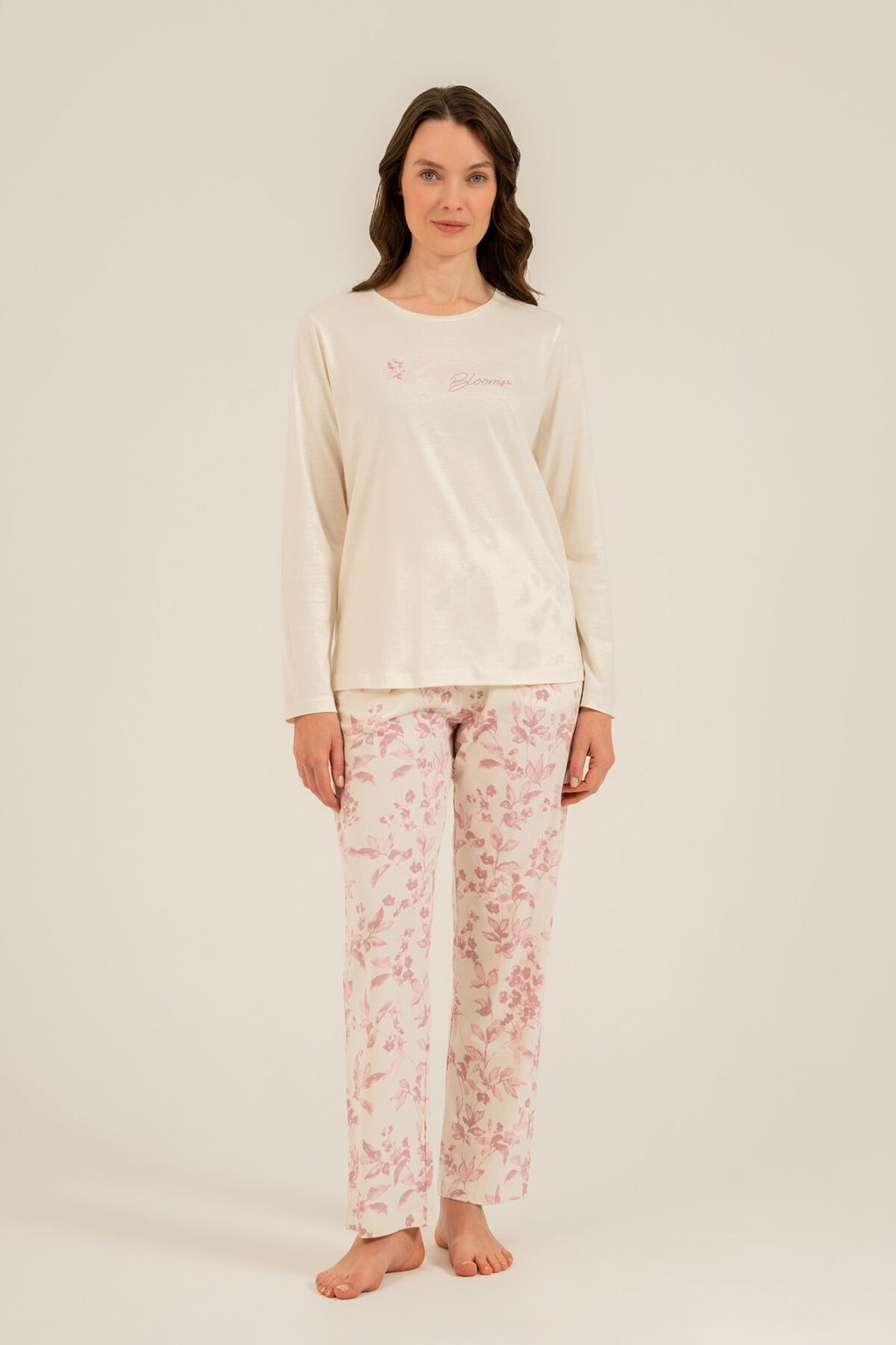Arnetta Kadın Excuisite Flowers Krem Uzun Kol Pijama Takım AR3743-S-V1