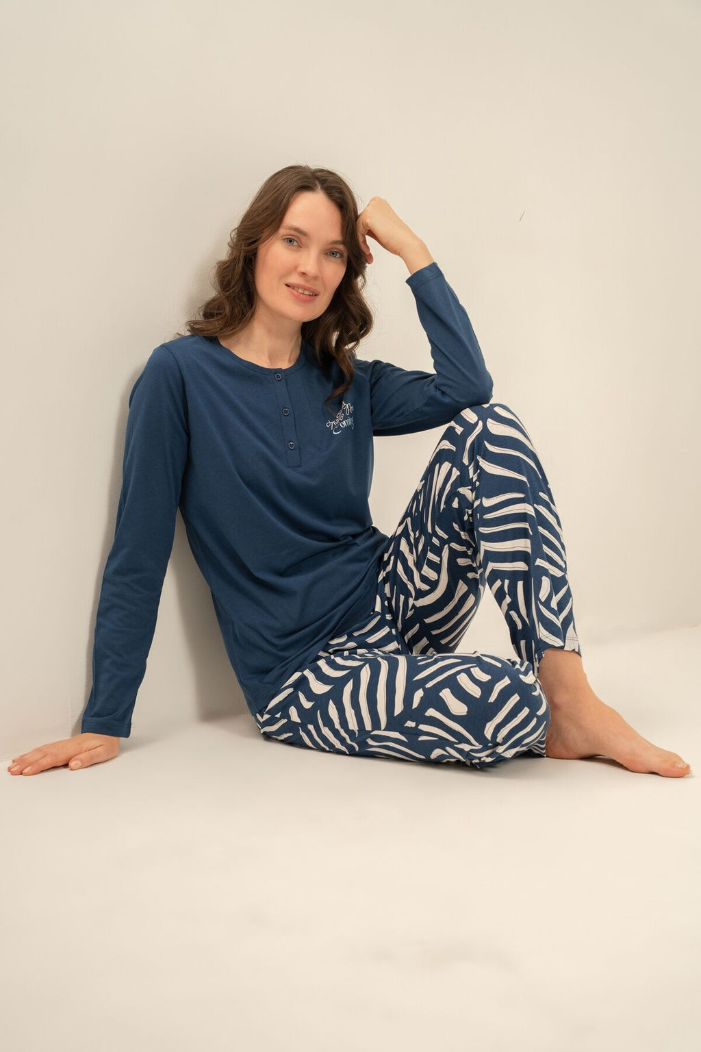 Arnetta Kadın Good Things Are Coming Lacivert Uzun Kol Pijama Takım AR3765-S-V1