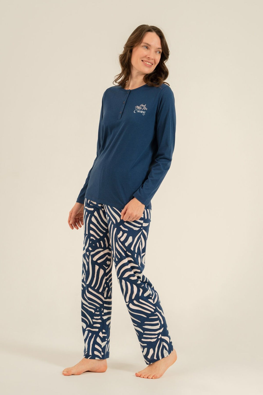 Arnetta Kadın Good Things Are Coming Lacivert Uzun Kol Pijama Takım AR3765-S-V1
