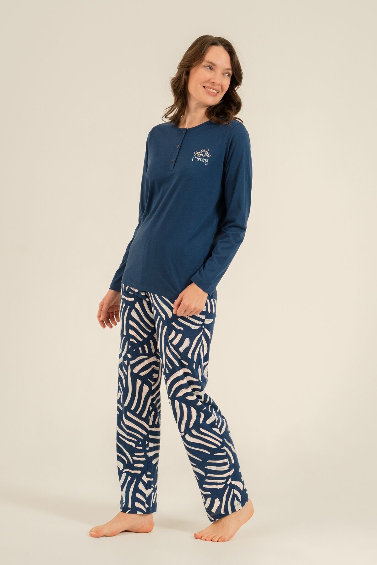 Arnetta Kadın Good Things Are Coming Lacivert Uzun Kol Pijama Takım AR3765-S-V1