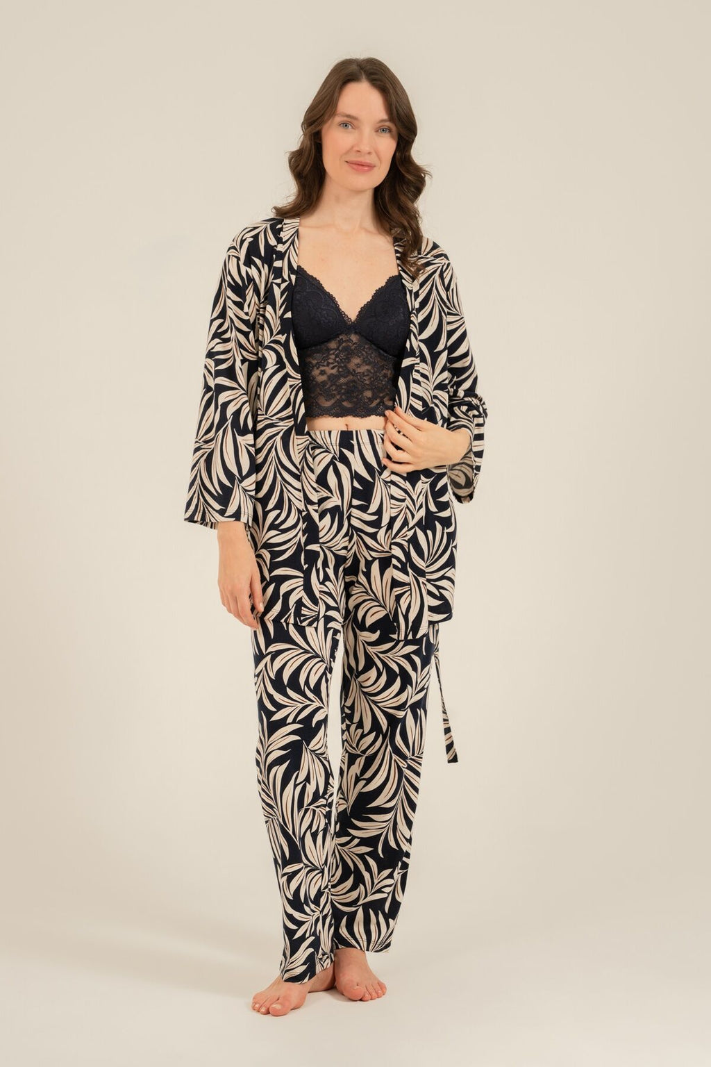 Arnetta Kadın Lacivert Çiçek Desenli Braletli Pijama Takımı AR3740-S-V1