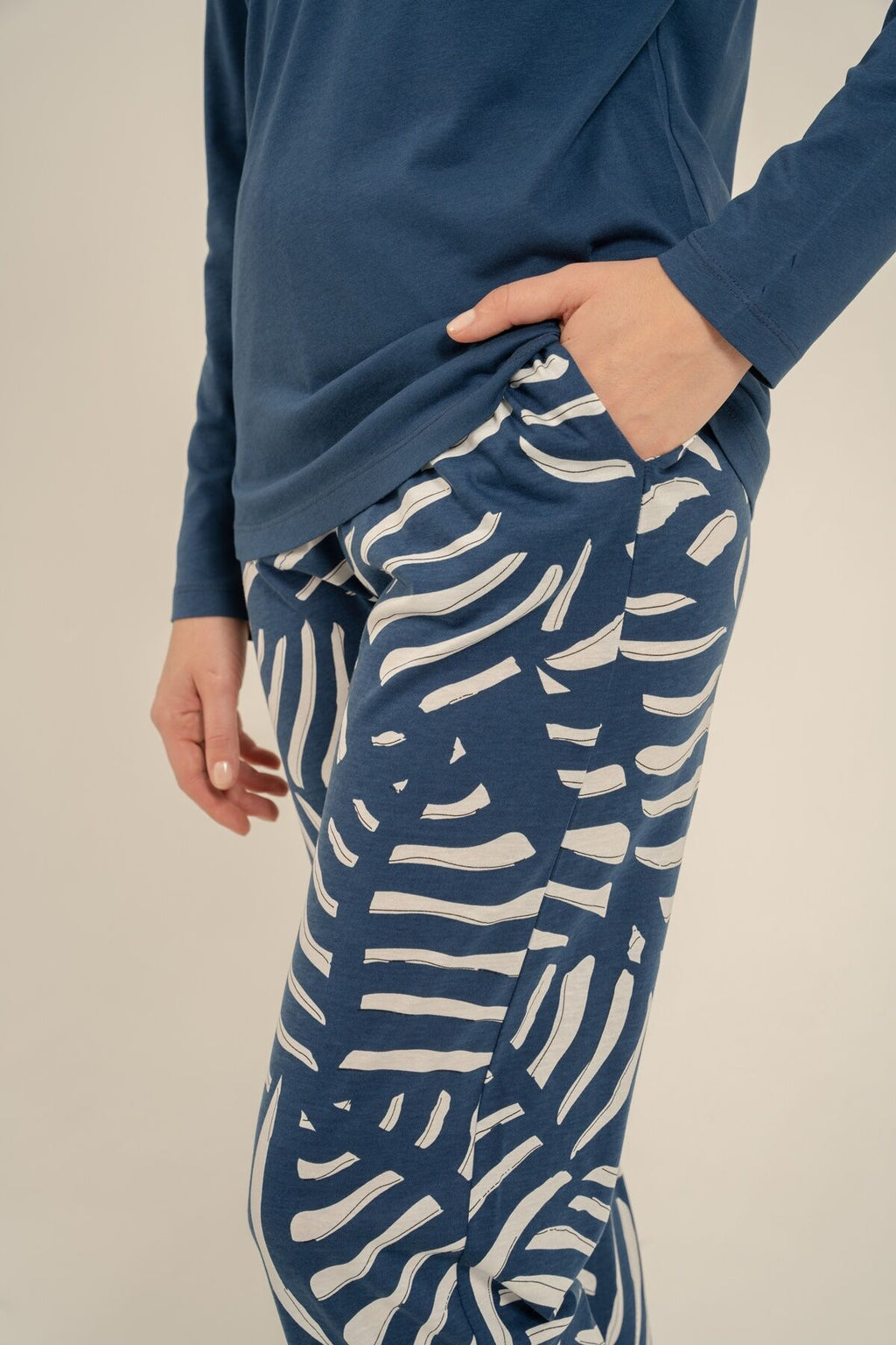 Arnetta Kadın Lacivert Uzun Kol Pijama Takım AR3764-S-V1