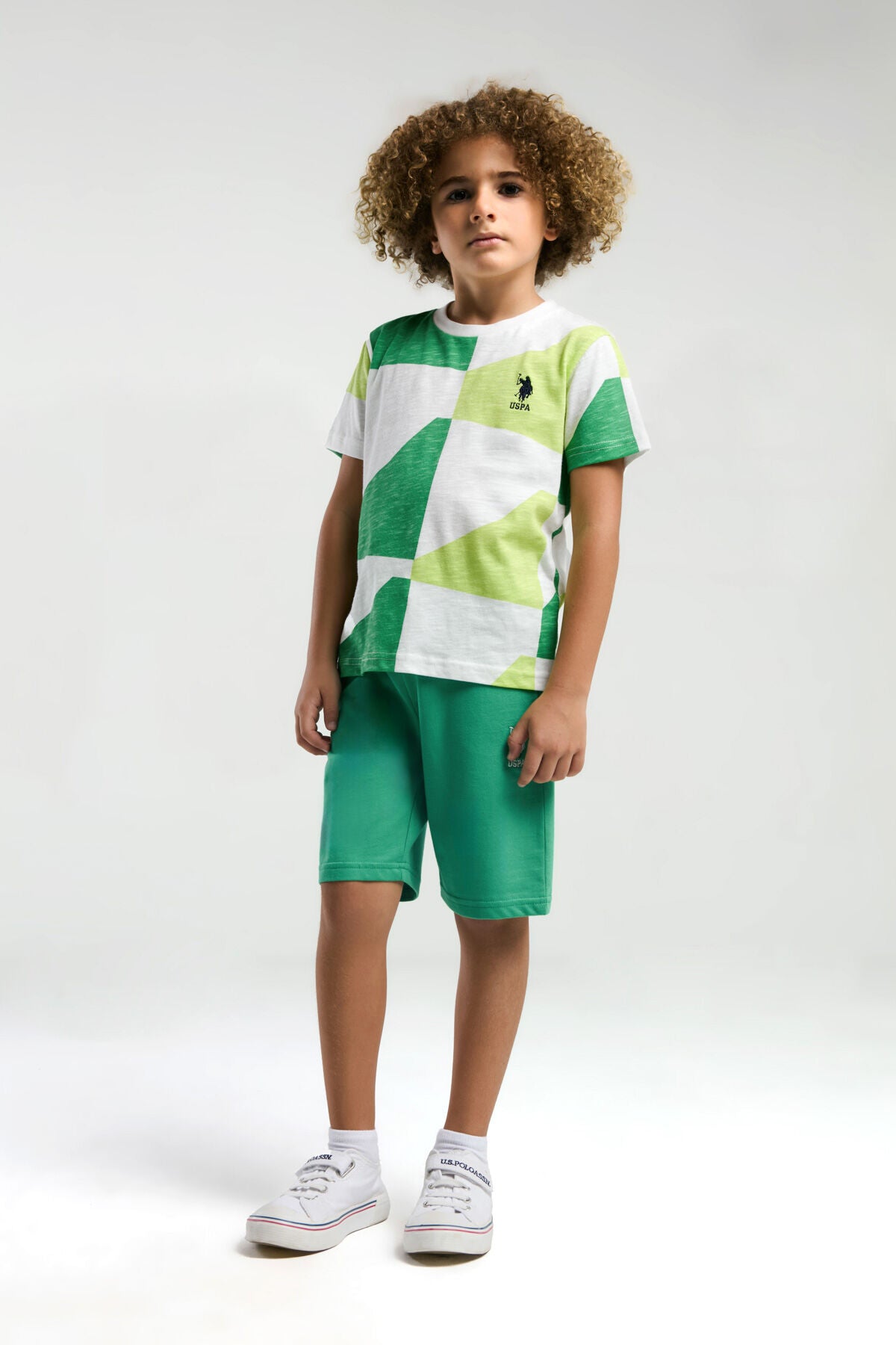 U.S. Polo Assn. Erkek Çocuk Bisiklet Yaka Pigment Baskılı Yazlık Regular Fit Yeşil Bermuda Takım US2003-C-V1
