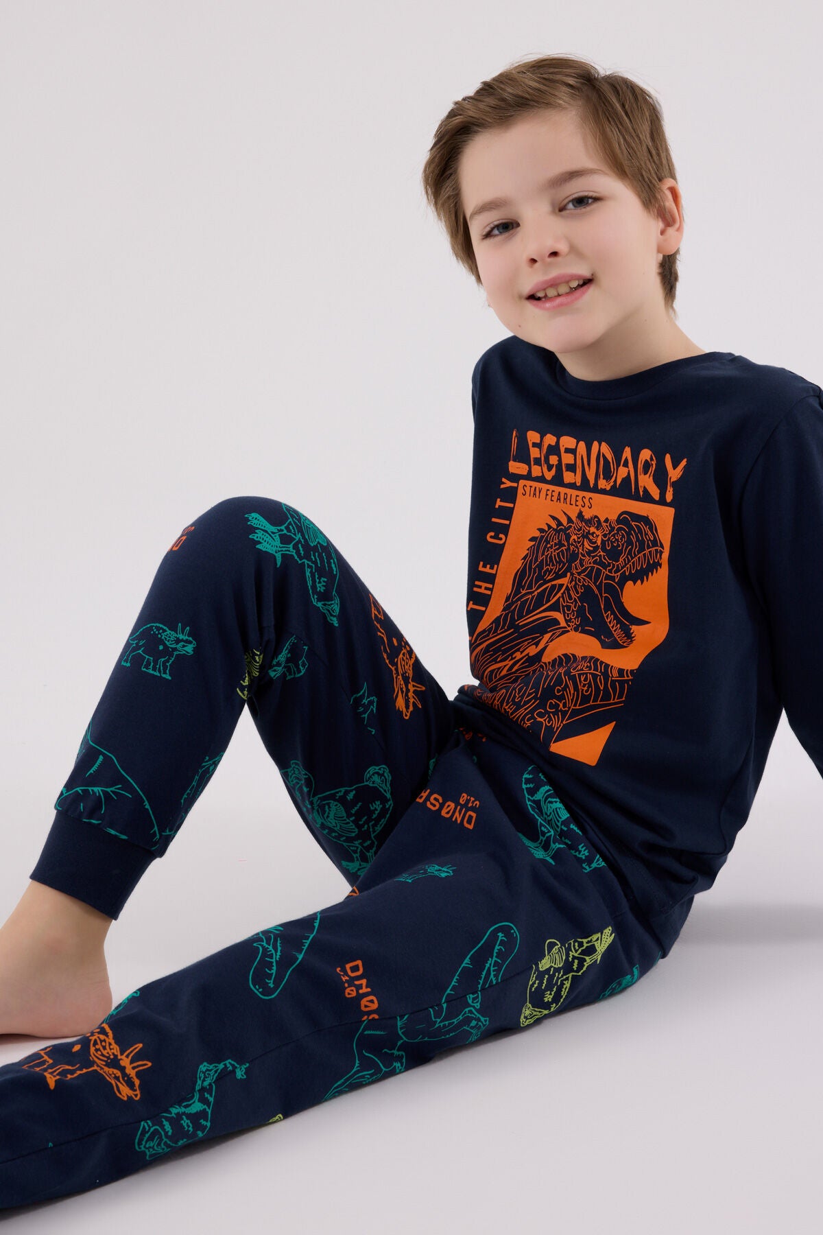 Rolypoly Erkek Çocuk Bisiklet Yaka Pigment Baskılı Kışlık Regular Fit Lacivert Pijama Takımı RP3671-C-V2 Ürün ana görseli