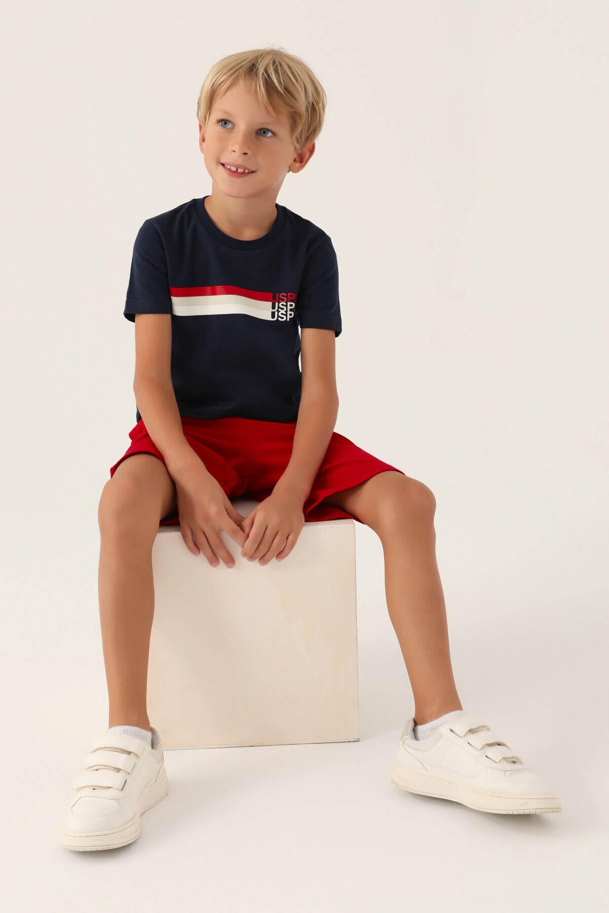 U.S. Polo Assn. Erkek Çocuk Bisiklet Yaka Pigment Baskılı Yazlık Regular Fit Lacivert Bermuda Takım US1764-C-V1 Ürün ikincil görseli