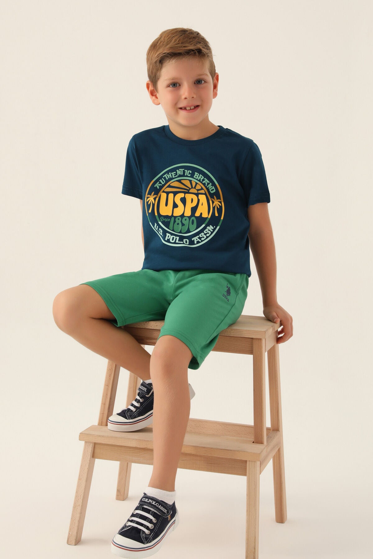 U.S. Polo Assn. Erkek Çocuk Bisiklet Yaka Pigment Baskılı Yazlık Regular Fit Lacivert Bermuda Takım US1741-C-V2 Ürün ikincil görseli