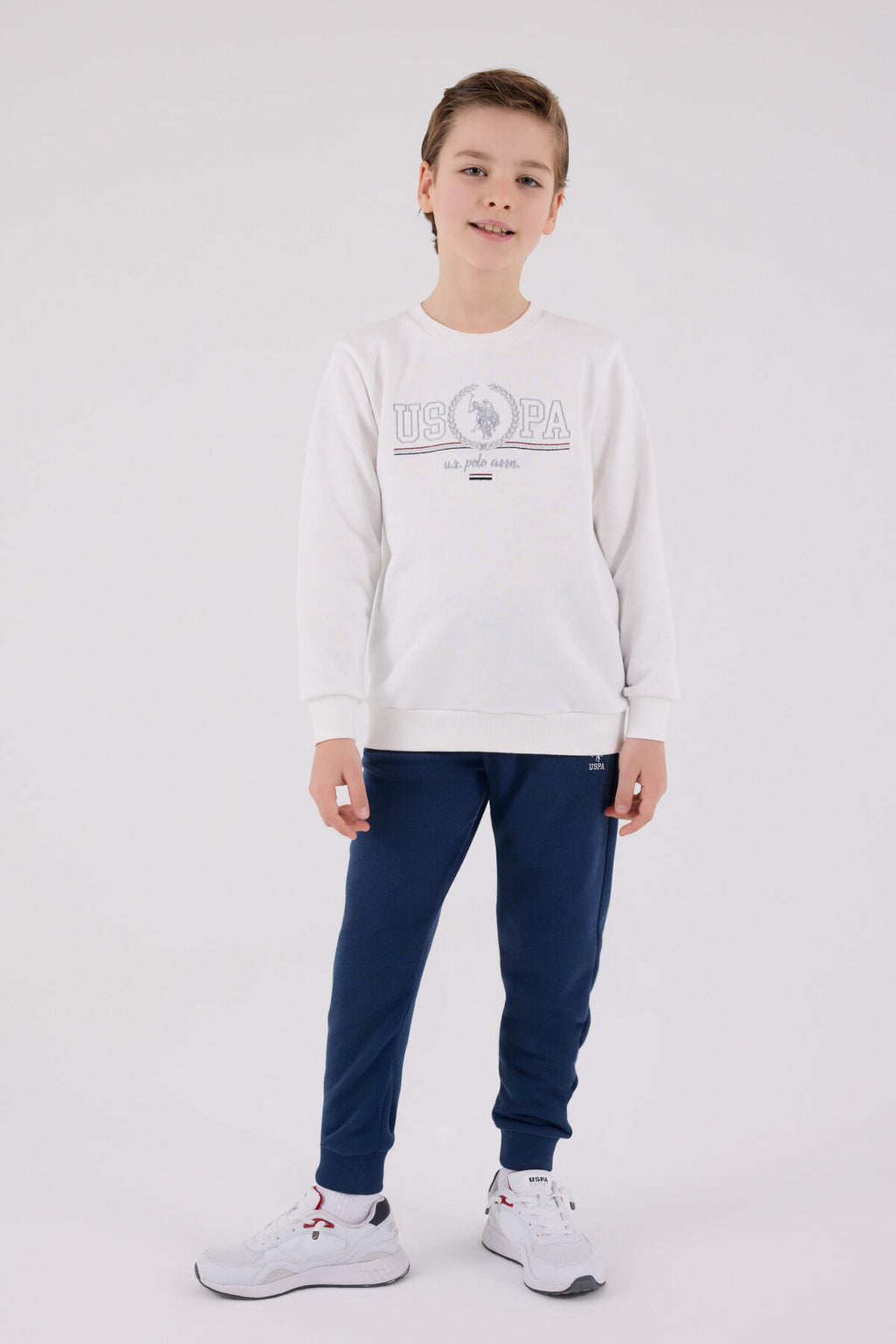 U.S. Polo Assn. Erkek Çocuk Bisiklet Yaka Pigment Baskılı Kışlık Regular Fit Beyaz Eşofman Takımı US2232-C-V1