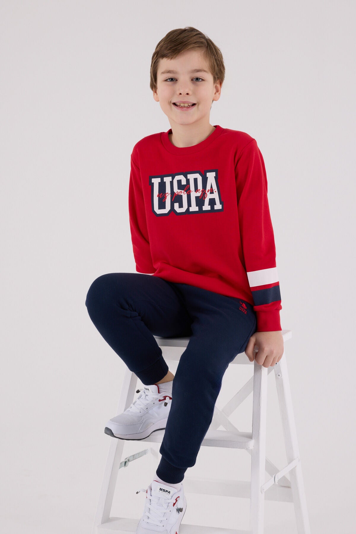 U.S. Polo Assn. Erkek Çocuk Bisiklet Yaka Pigment Baskılı Kışlık Regular Fit Kırmızı Eşofman Takımı US2213-C-V1 Ürün ana görseli