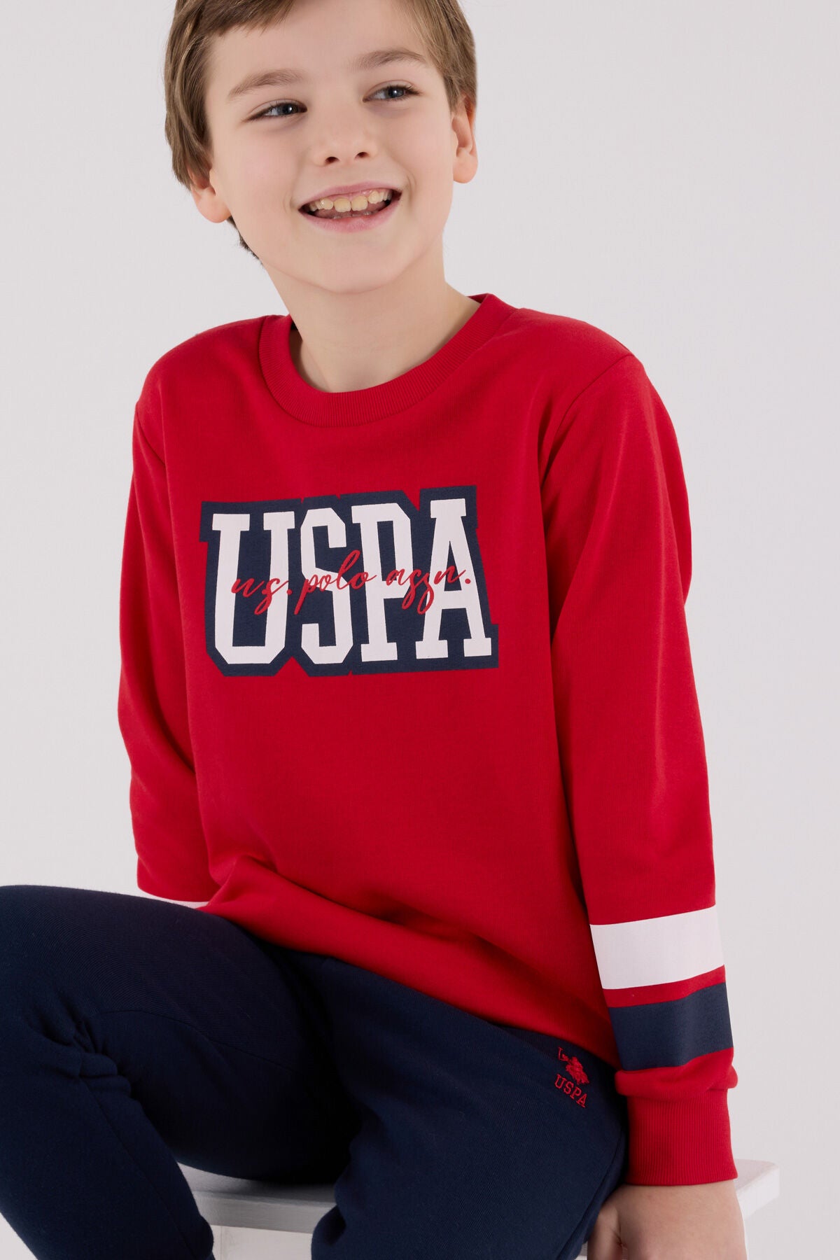 U.S. Polo Assn. Erkek Çocuk Bisiklet Yaka Pigment Baskılı Kışlık Regular Fit Kırmızı Eşofman Takımı US2213-C-V1