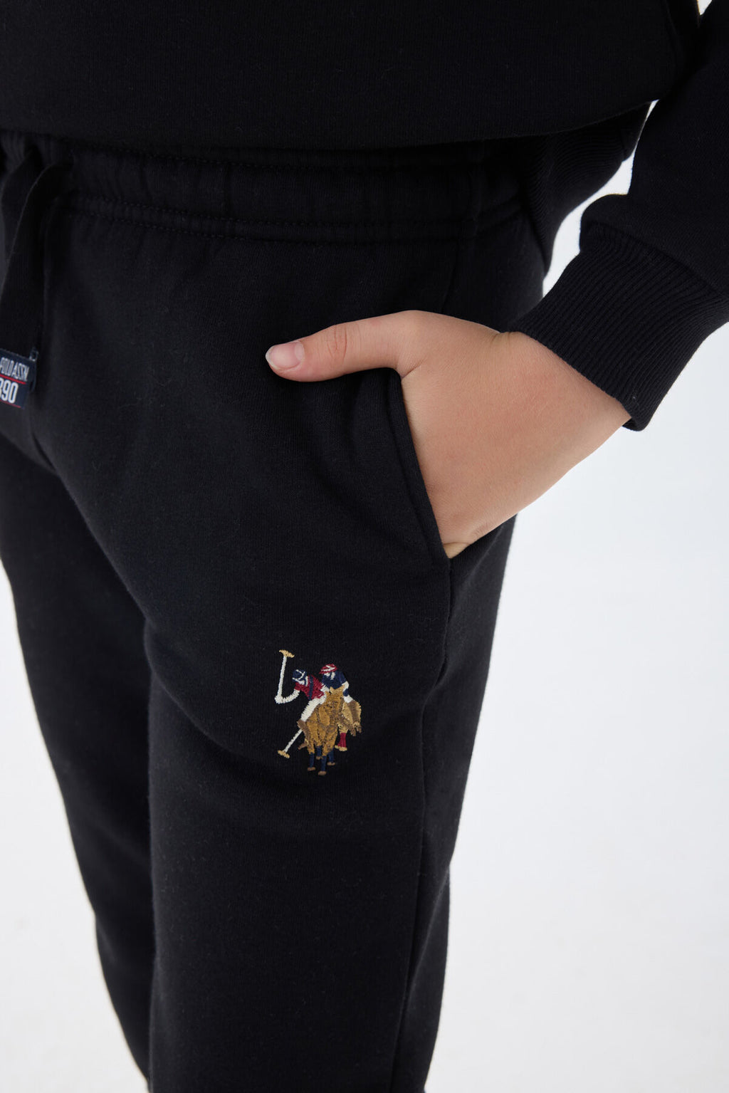 U.S. Polo Assn. Erkek Çocuk Bisiklet Yaka Nakışlı Kışlık Regular Fit Siyah Eşofman Takımı US1186-C-V5