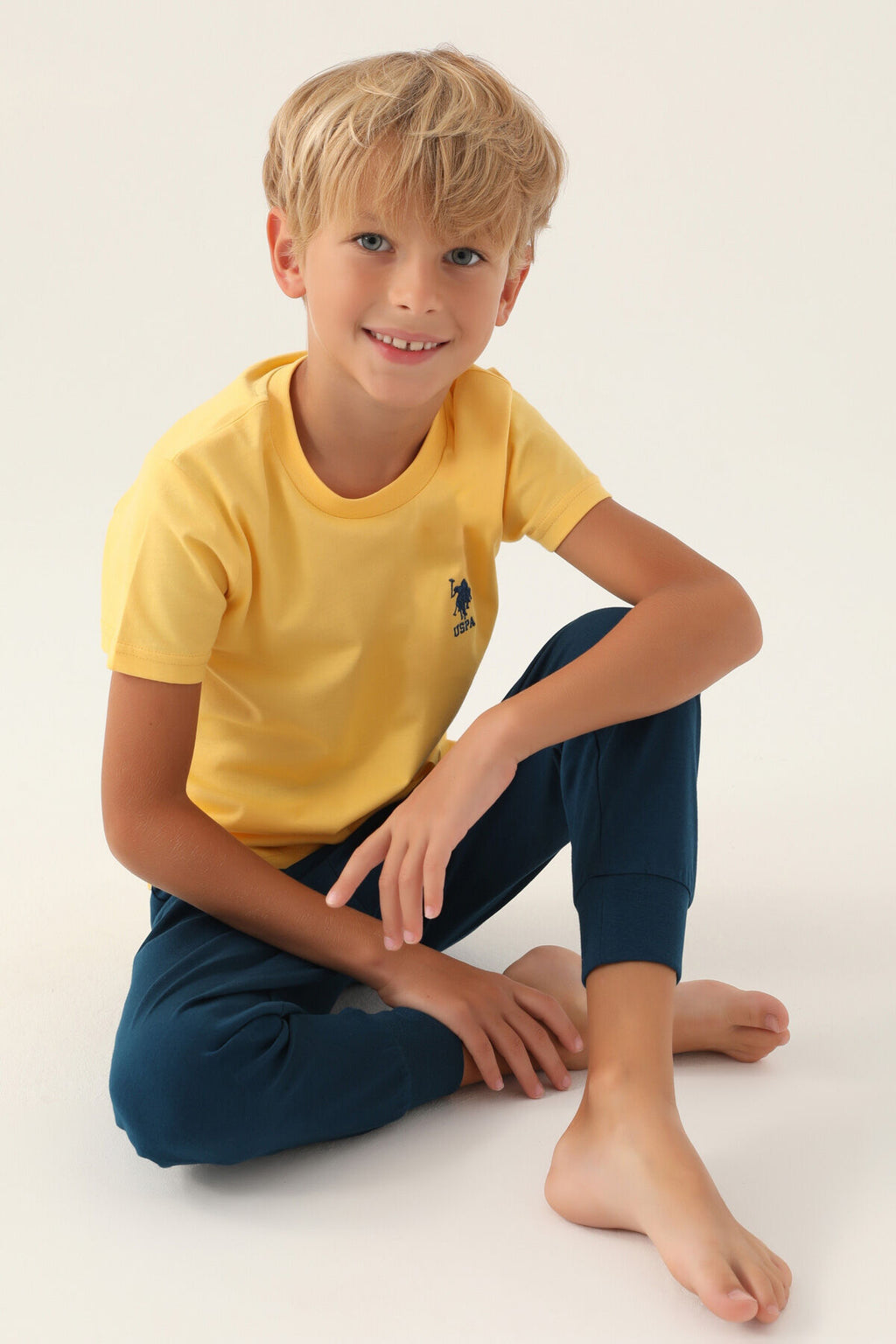 U.S. Polo Assn. Erkek Çocuk Bisiklet Yaka Pigment Baskılı Yazlık Regular Fit Sarı Pijama Takımı US1742-C-V2