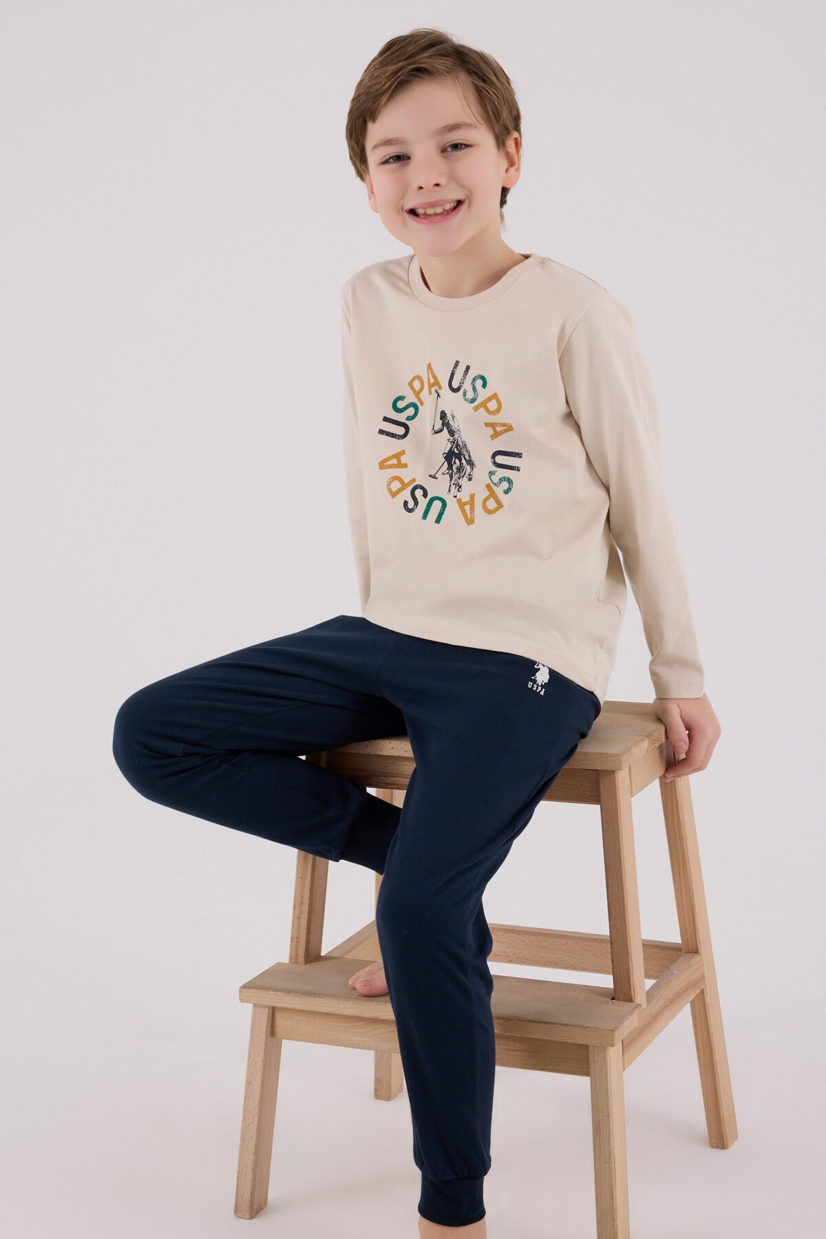 U.S. Polo Assn. Erkek Çocuk Kışlık Regular Fit Krem Pijama Takımı US2214-C-V2 Ürün ana görseli