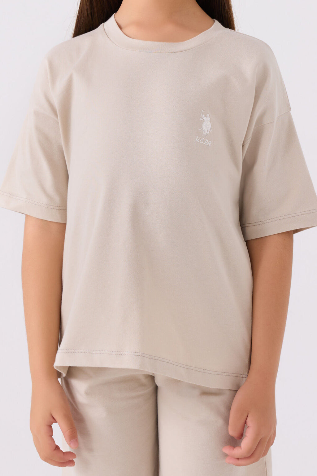 U.S. Polo Assn. Kız Çocuk Bisiklet Yaka Sargı Nakışlı Yazlık Regular Fit Krem Bermuda Takım US1848-C-V19