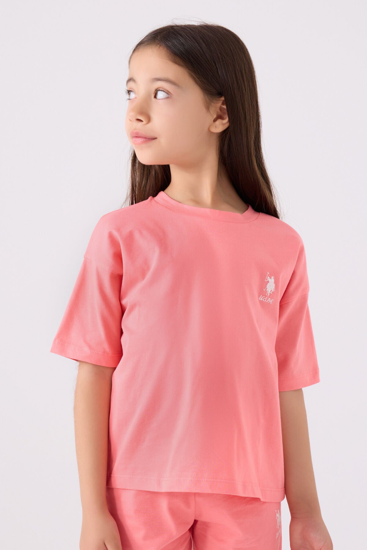 U.S. Polo Assn. Kız Çocuk Bisiklet Yaka Sargı Nakışlı Yazlık Regular Fit Pembe Bermuda Takım US1848-C-V17