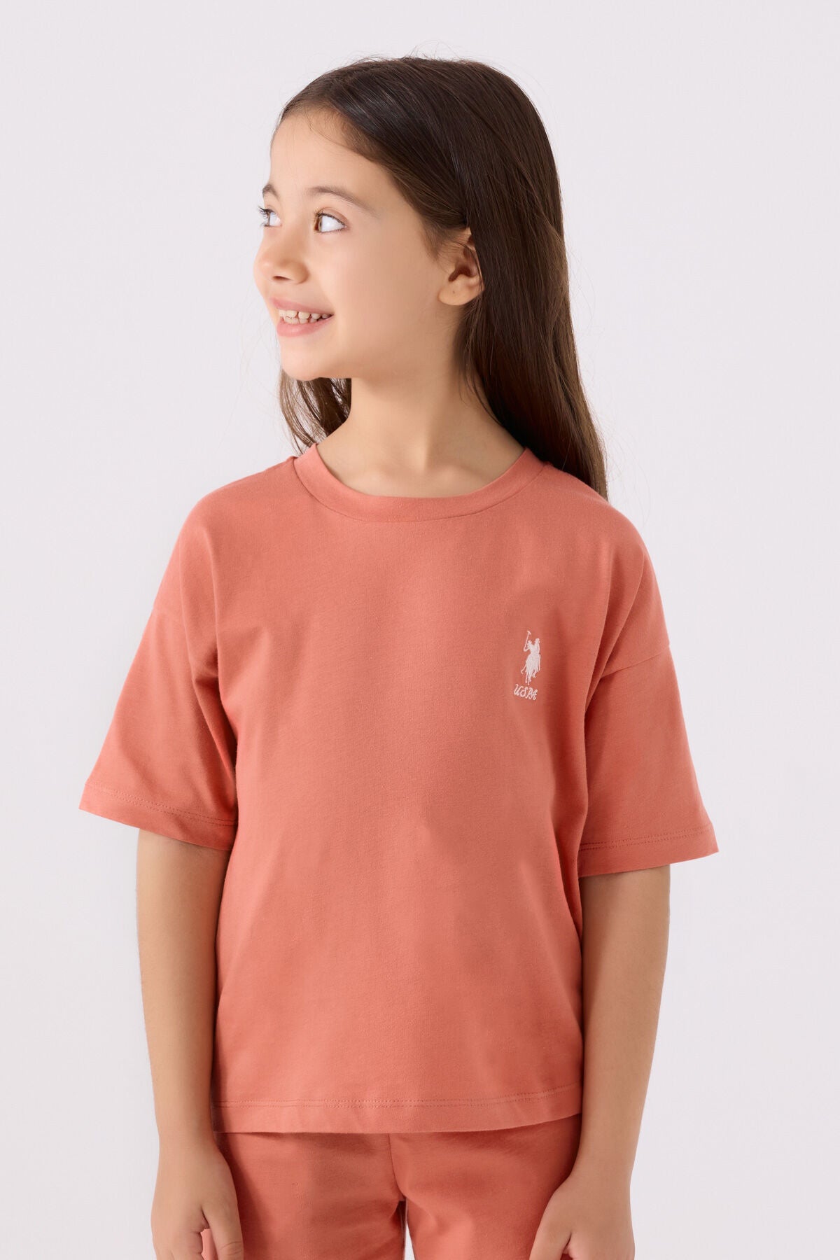 U.S. Polo Assn. Kız Çocuk Bisiklet Yaka Sargı Nakışlı Yazlık Regular Fit Turuncu Bermuda Takım US1848-C-V59 Ürün ikincil görseli