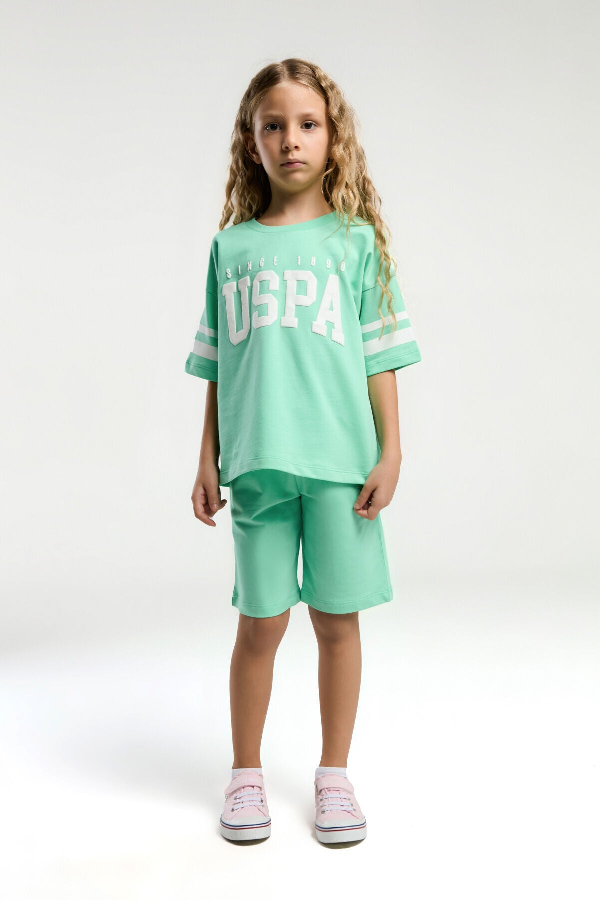 U.S. Polo Assn. Kız Çocuk Bisiklet Yaka Pigment Baskılı Yazlık Regular Fit Yeşil Bermuda Takım US2091-C-V3 Ürün ana görseli
