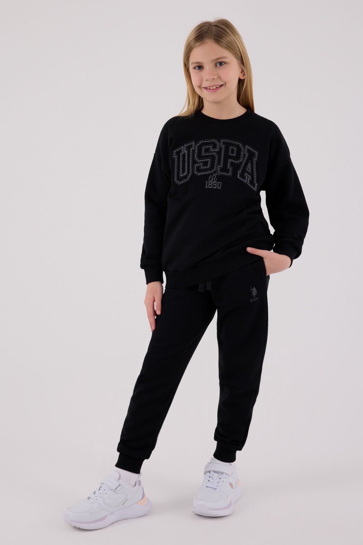 U.S. Polo Assn. Kız Çocuk Kışlık Regular Fit Siyah Eşofman Takımı US2305-C-V3 Ürün ikincil görseli