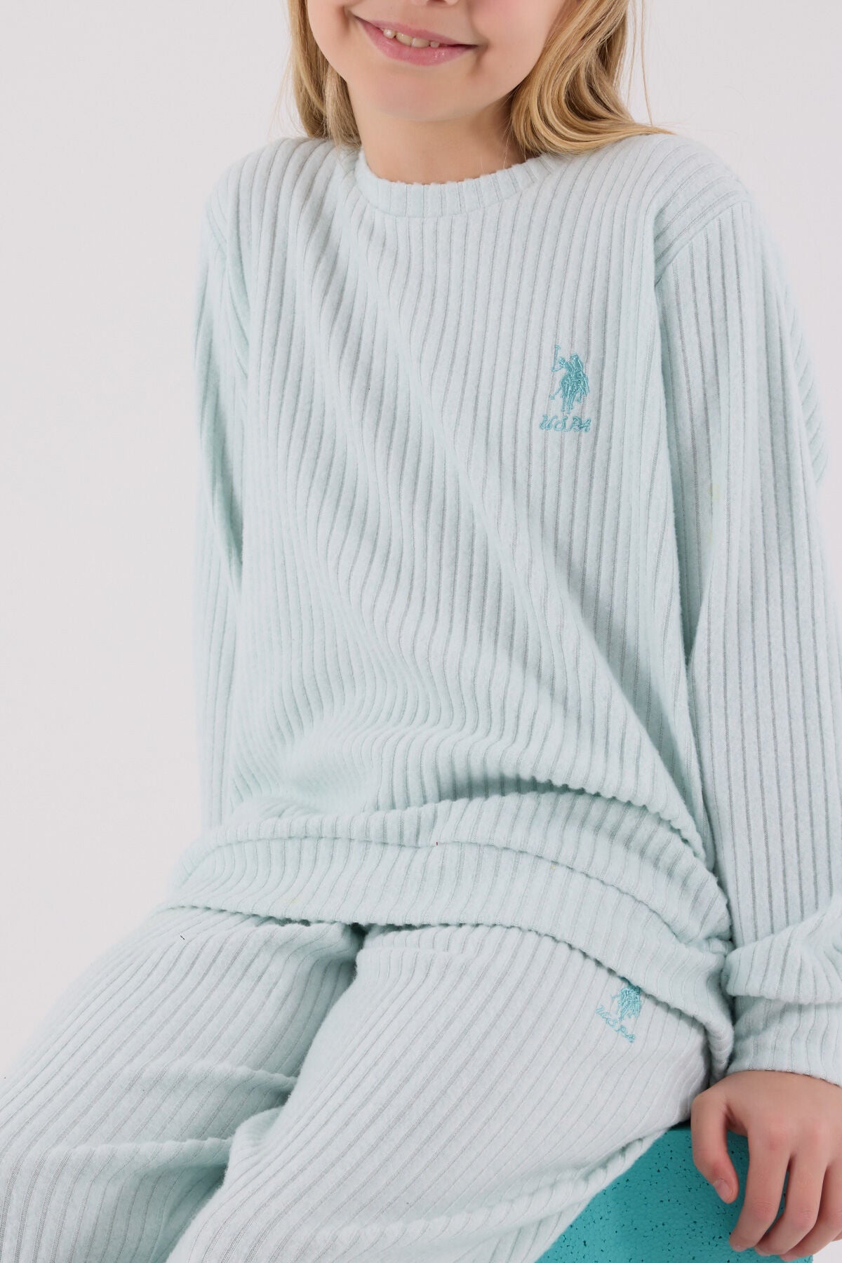 U.S. Polo Assn. Kız Çocuk Bisiklet Yaka Pigment Baskılı Kışlık Regular Fit Yeşil Eşofman Takımı US2328-C-V3