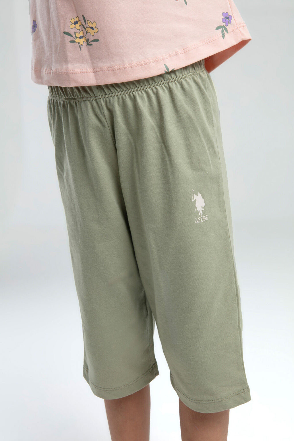 U.S. Polo Assn. Kız Çocuk Bisiklet Yaka Pigment Baskılı Yazlık Regular Fit Pembe Kapri Takım US2069-C-V1