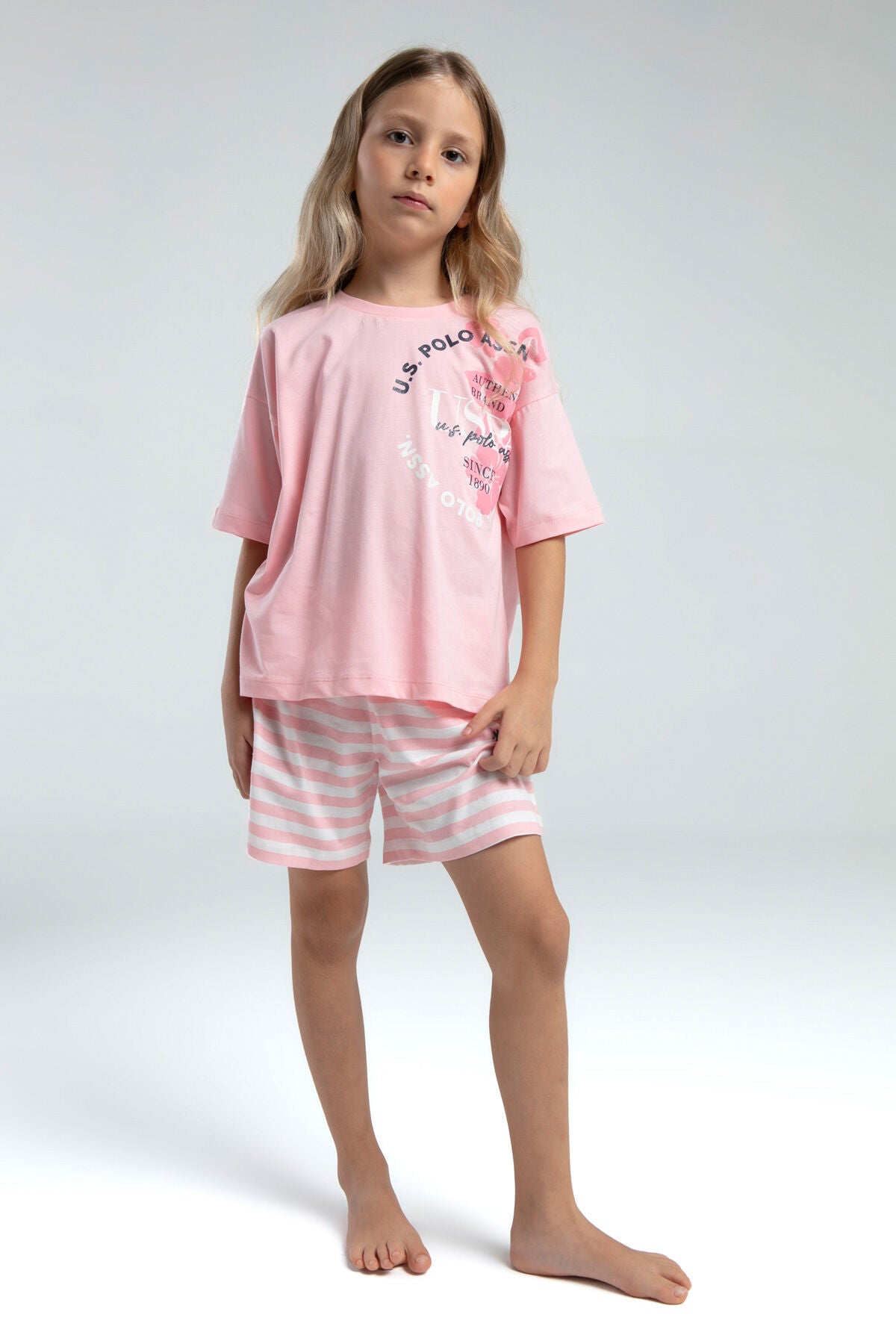 U.S. Polo Assn. Kız Çocuk Bisiklet Yaka Pigment Baskılı Yazlık Regular Fit Pembe Şort Takım US2073-C-V2 Ürün ana görseli