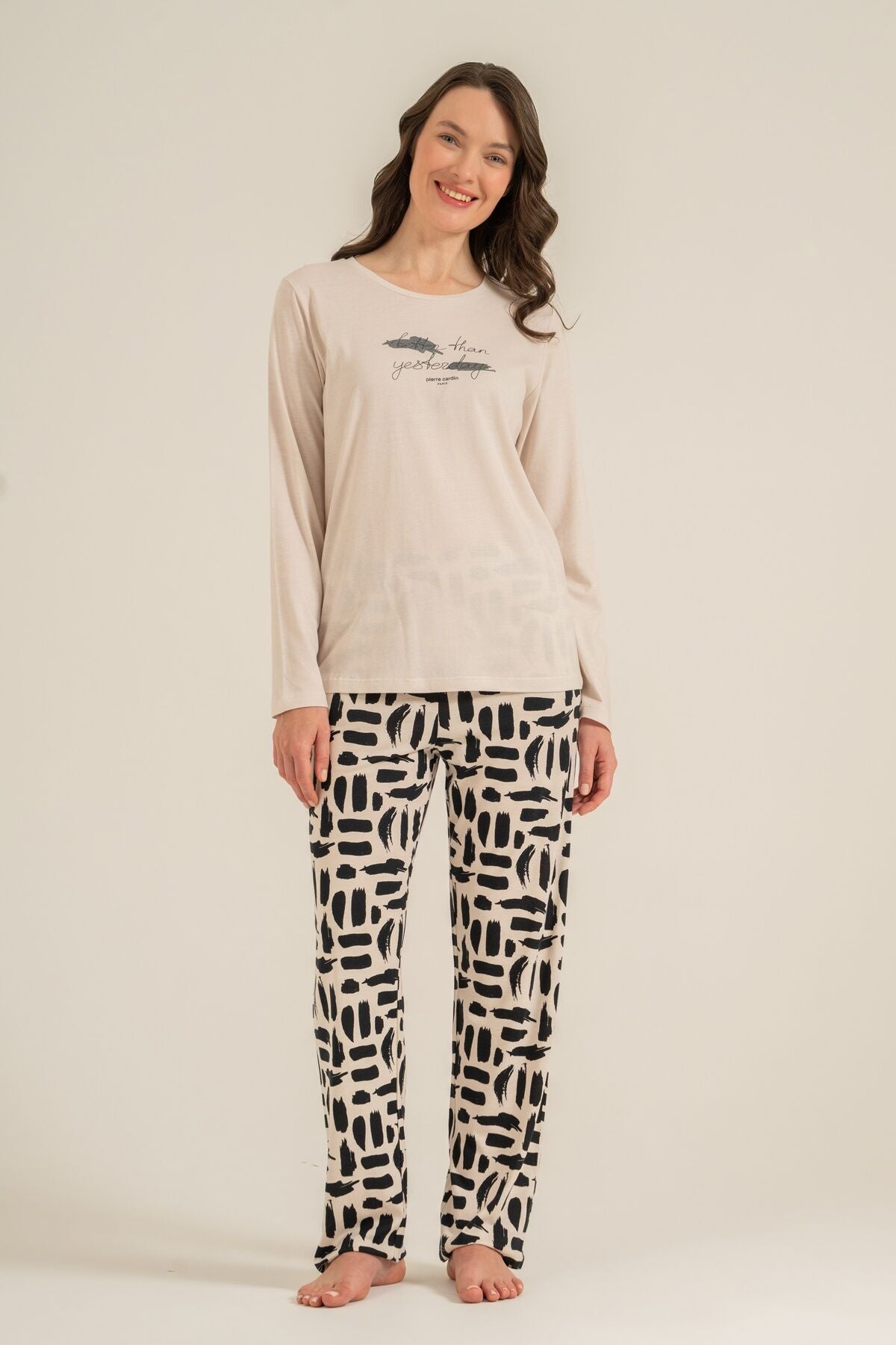 Pierre Cardin Kadın Better Than Yesterday Krem Uzun Kol Pijama Takım PC9299-S-V1 Ürün ana görseli