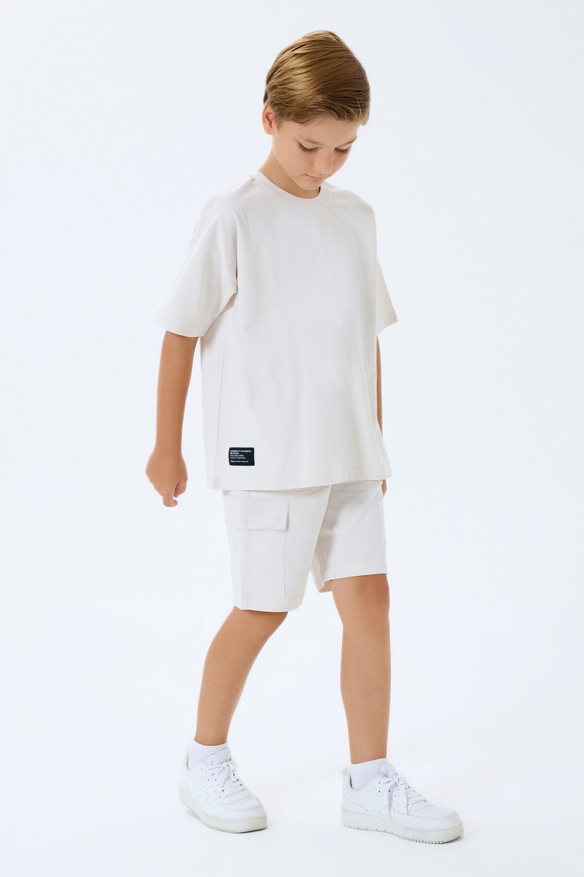 Rolypoly Erkek Çocuk Bisiklet Yaka Baskısız Yazlık Oversize Fit Beyaz Bermuda Takım RP3765-C-V3