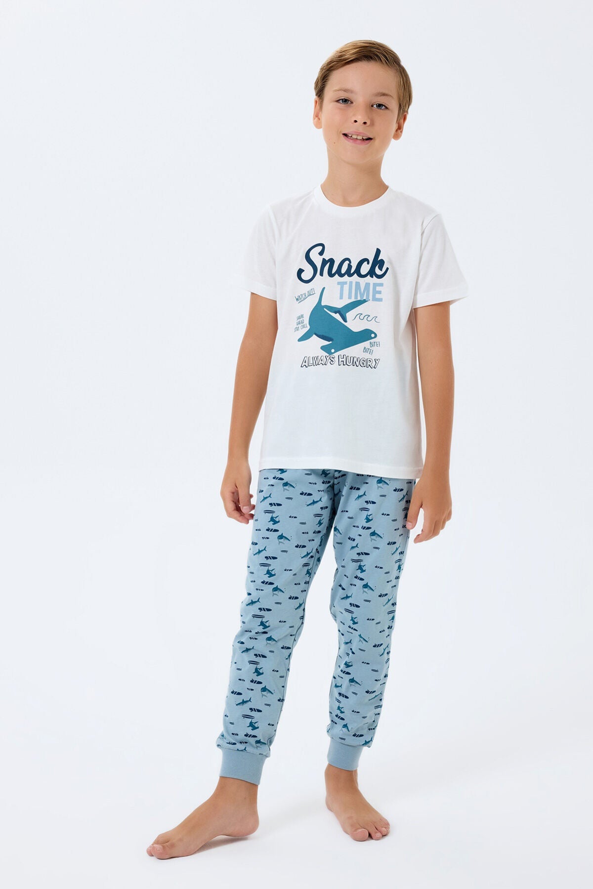 Rolypoly Erkek Çocuk Bisiklet Yaka Baskılı Yazlık Regular Fit Beyaz Pijama Takımı RP3743-C-V2 Ürün ana görseli