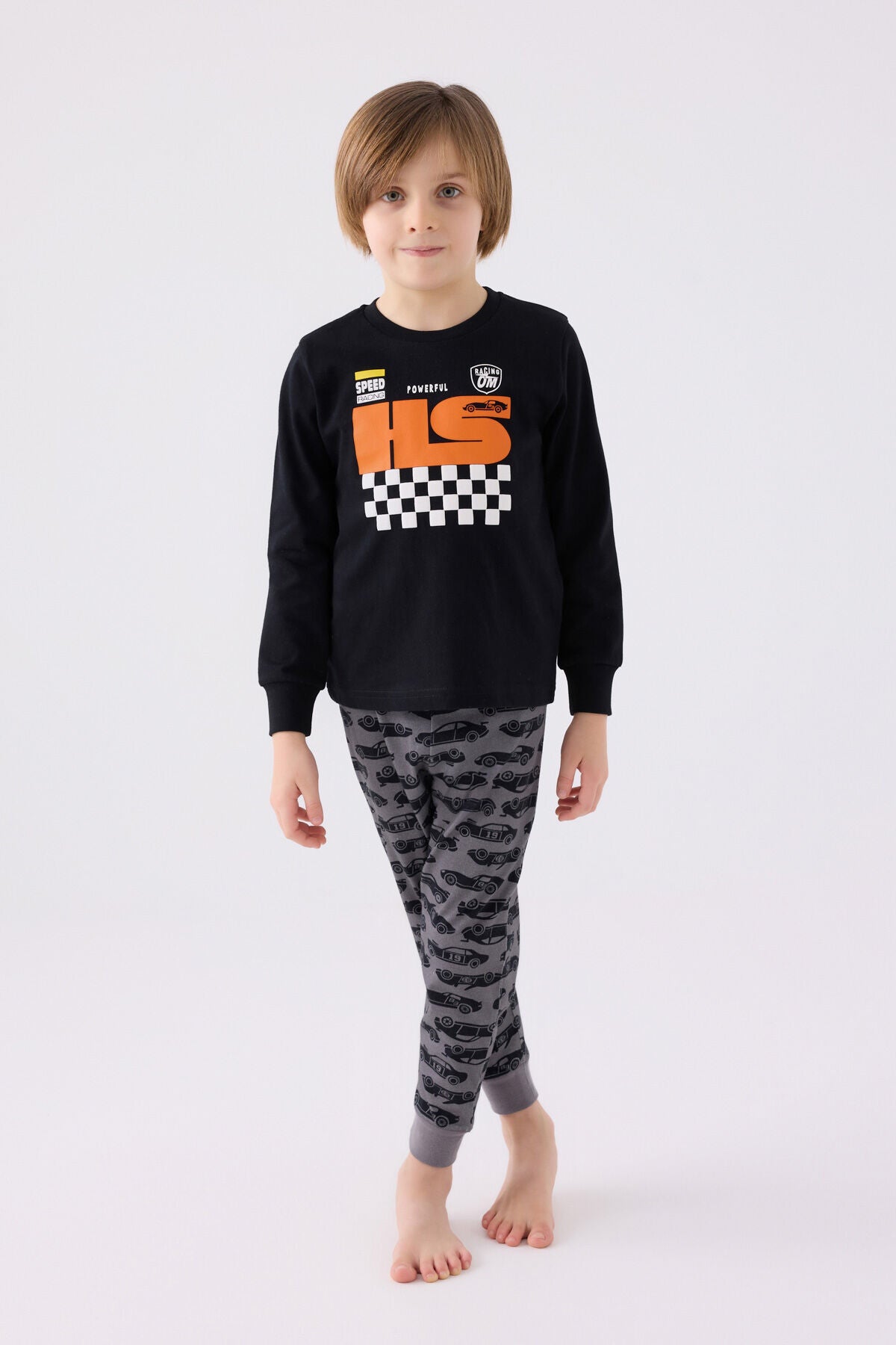 Rolypoly Erkek Çocuk Bisiklet Yaka Pigment Baskılı Kışlık Regular Fit Siyah Pijama Takımı RP3439-C-V2 Ürün ana görseli