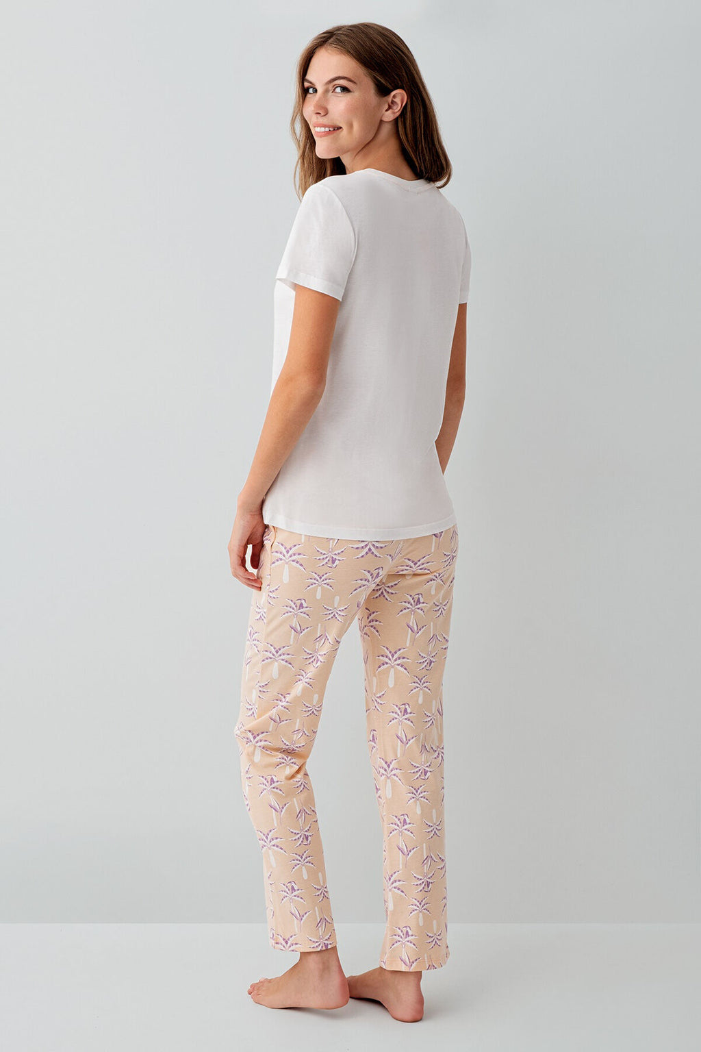 Rolypoly Kadın Bisiklet Yaka Baskılı Yazlık Regular Fit Beyaz Pijama Takımı RP3811-S-V1