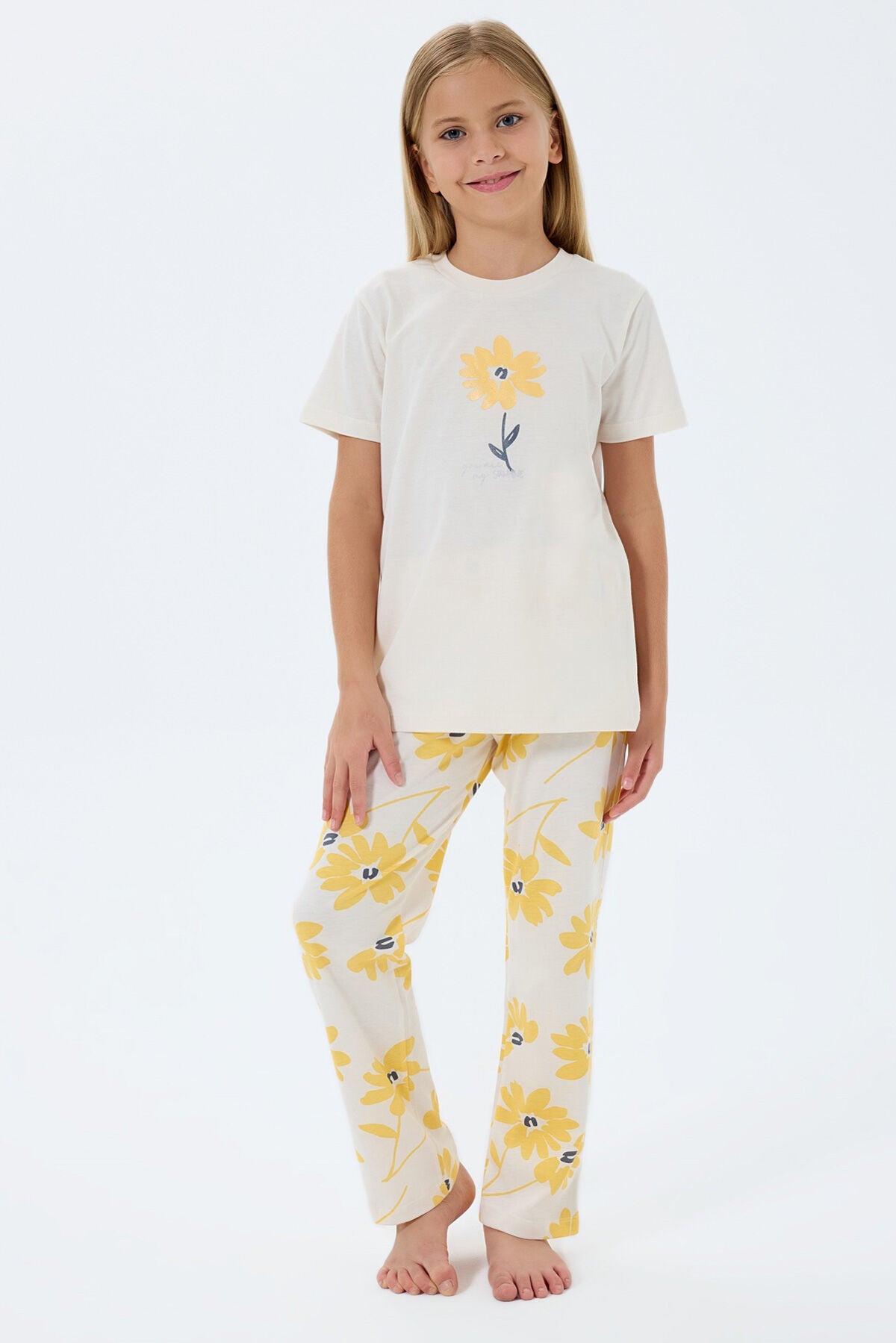 Rolypoly Kız Çocuk Bisiklet Yaka Baskılı Yazlık Regular Fit Krem Pijama Takımı RP3785-C-V1 Ürün ana görseli