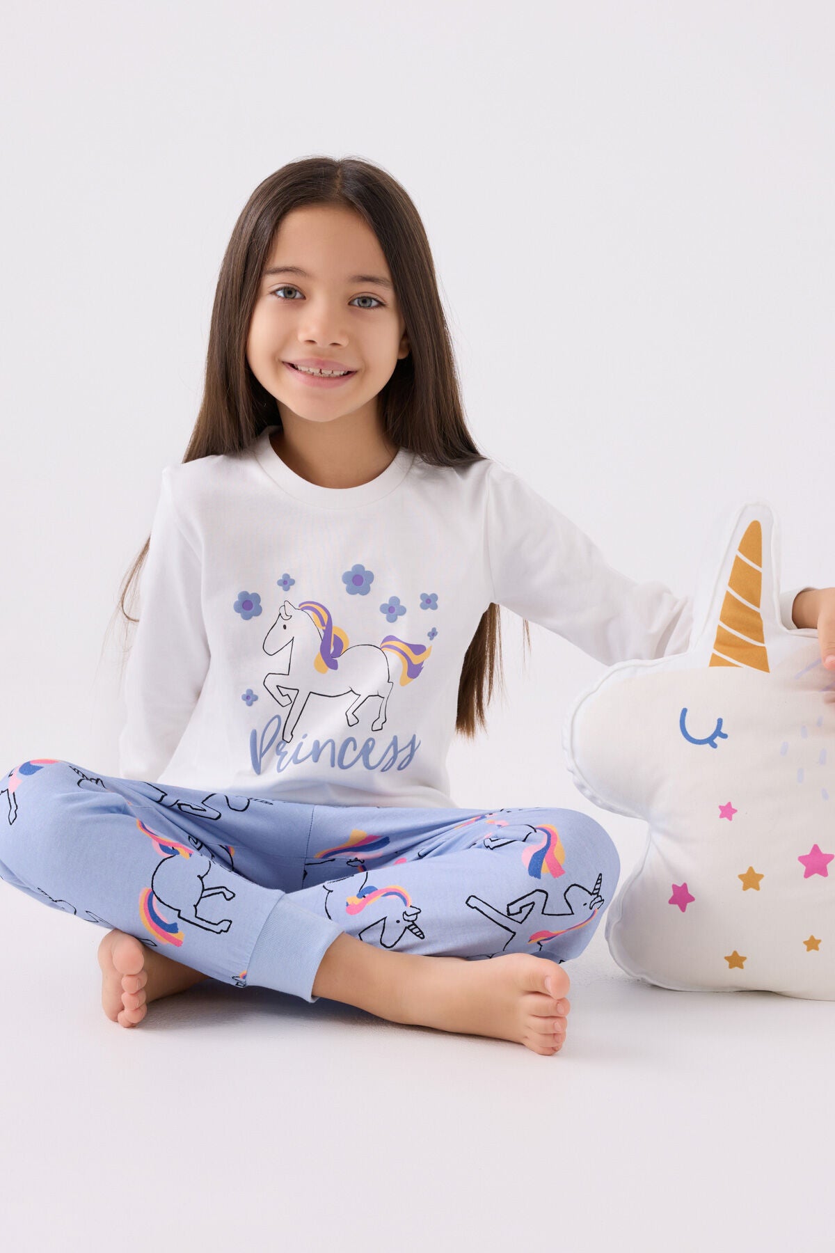 Kız Çocuk Beyaz Uzun Kol Pijama Takım