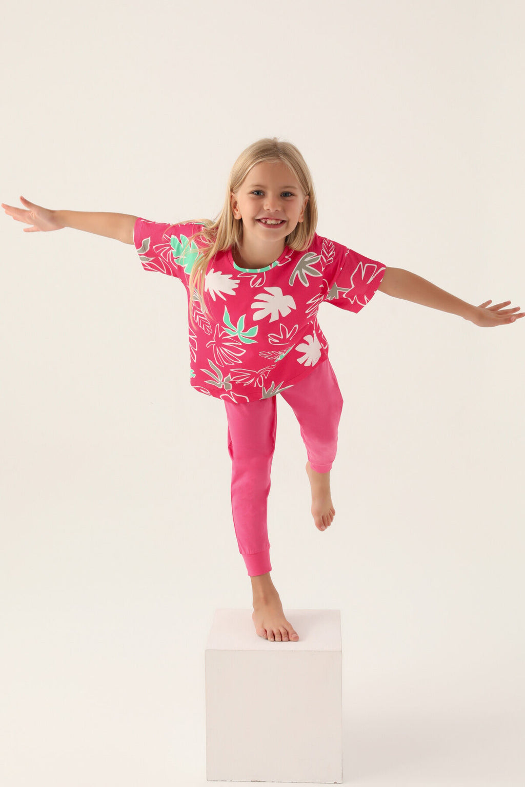 Kız Çocuk Pembe Pijama Takımı