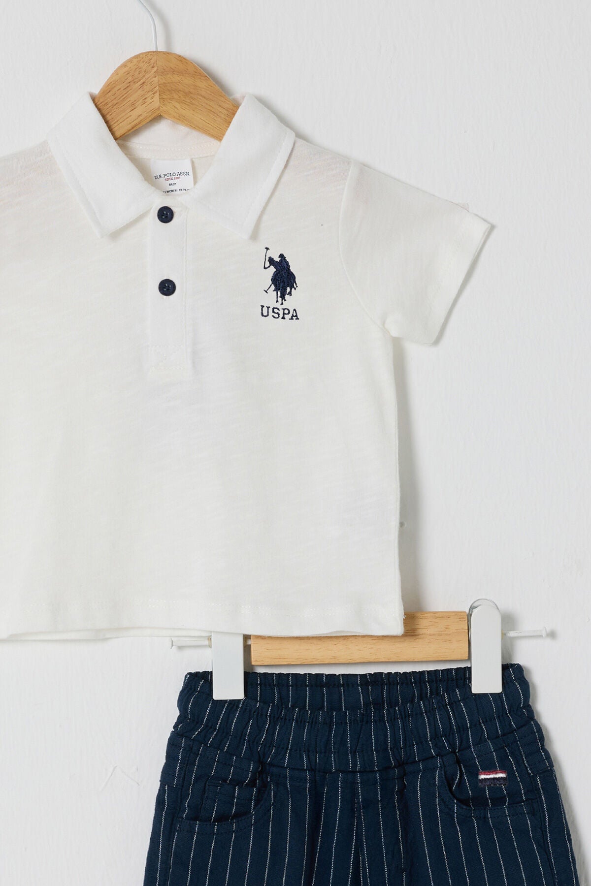 U.S. Polo Assn. Erkek Bebek Polo Yaka Pigment Baskılı Yazlık Regular Fit Beyaz Bebek Takımı USB2631-C-V2