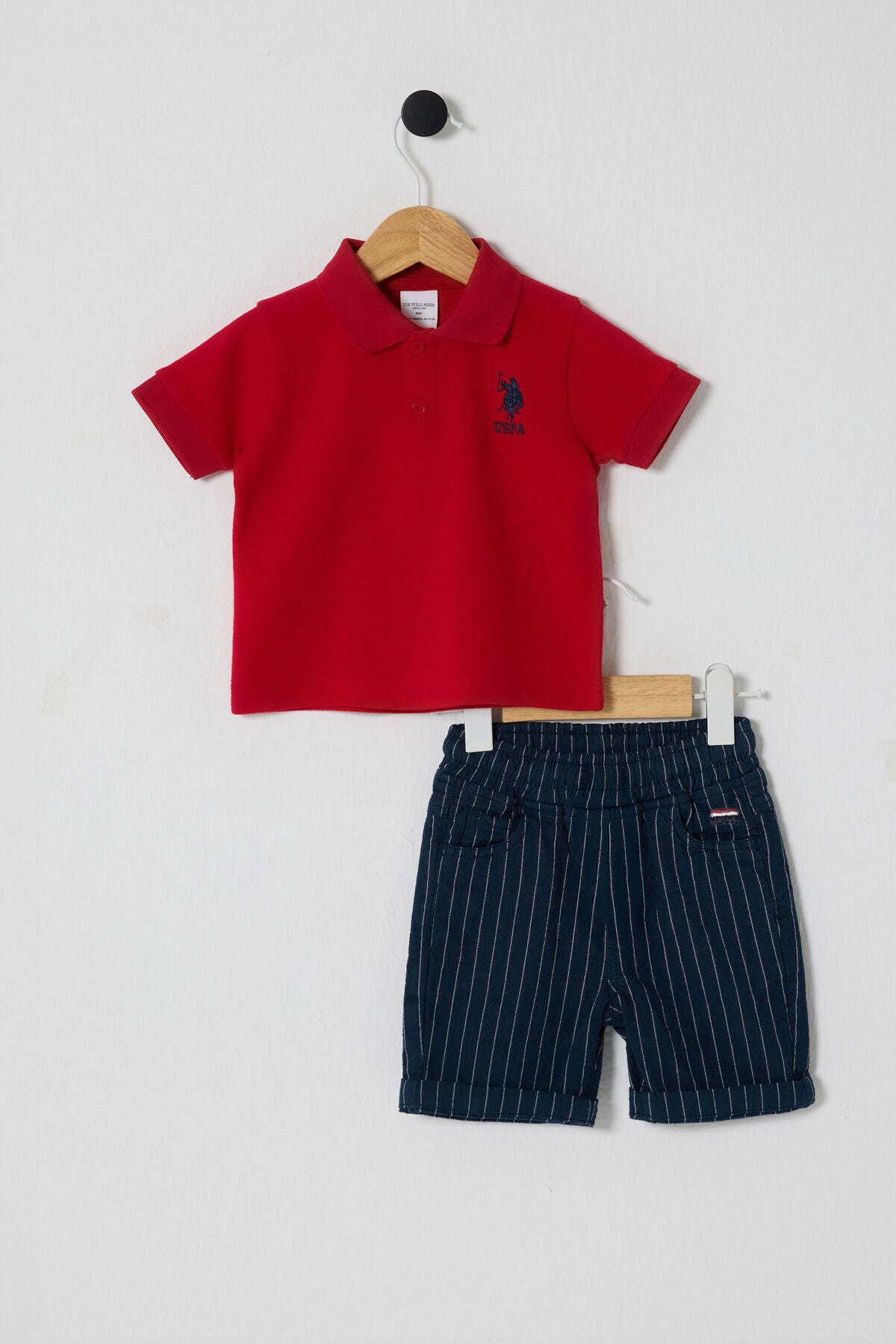 U.S. Polo Assn. Erkek Bebek Polo Yaka Pigment Baskılı Yazlık Regular Fit Kırmızı Bebek Takımı USB2631-C-V1 Ürün ana görseli