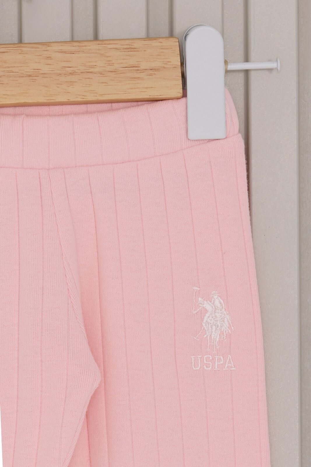 U.S. Polo Assn. Kız Bebek V Yaka Pigment Baskılı Kışlık Regular Fit Pembe Bebek Takımı USB2145-C-V1