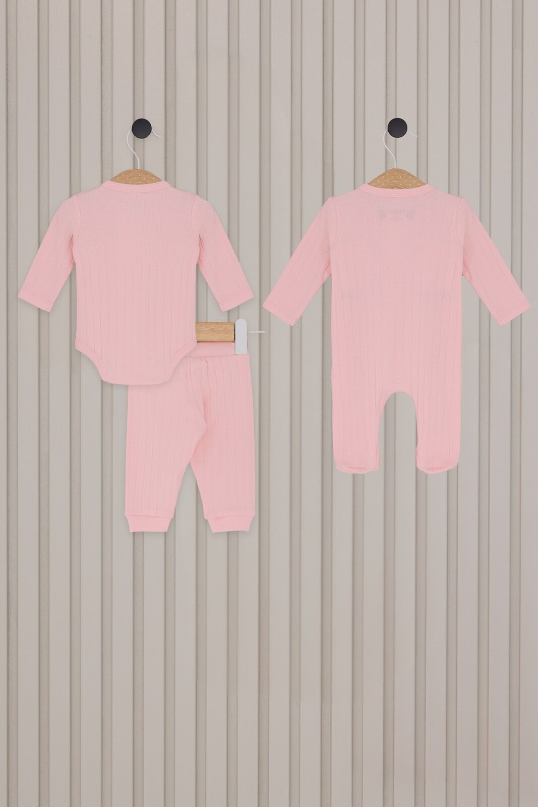U.S. Polo Assn. Kız Bebek V Yaka Pigment Baskılı Kışlık Regular Fit Pembe Bebek Takımı USB2145-C-V1