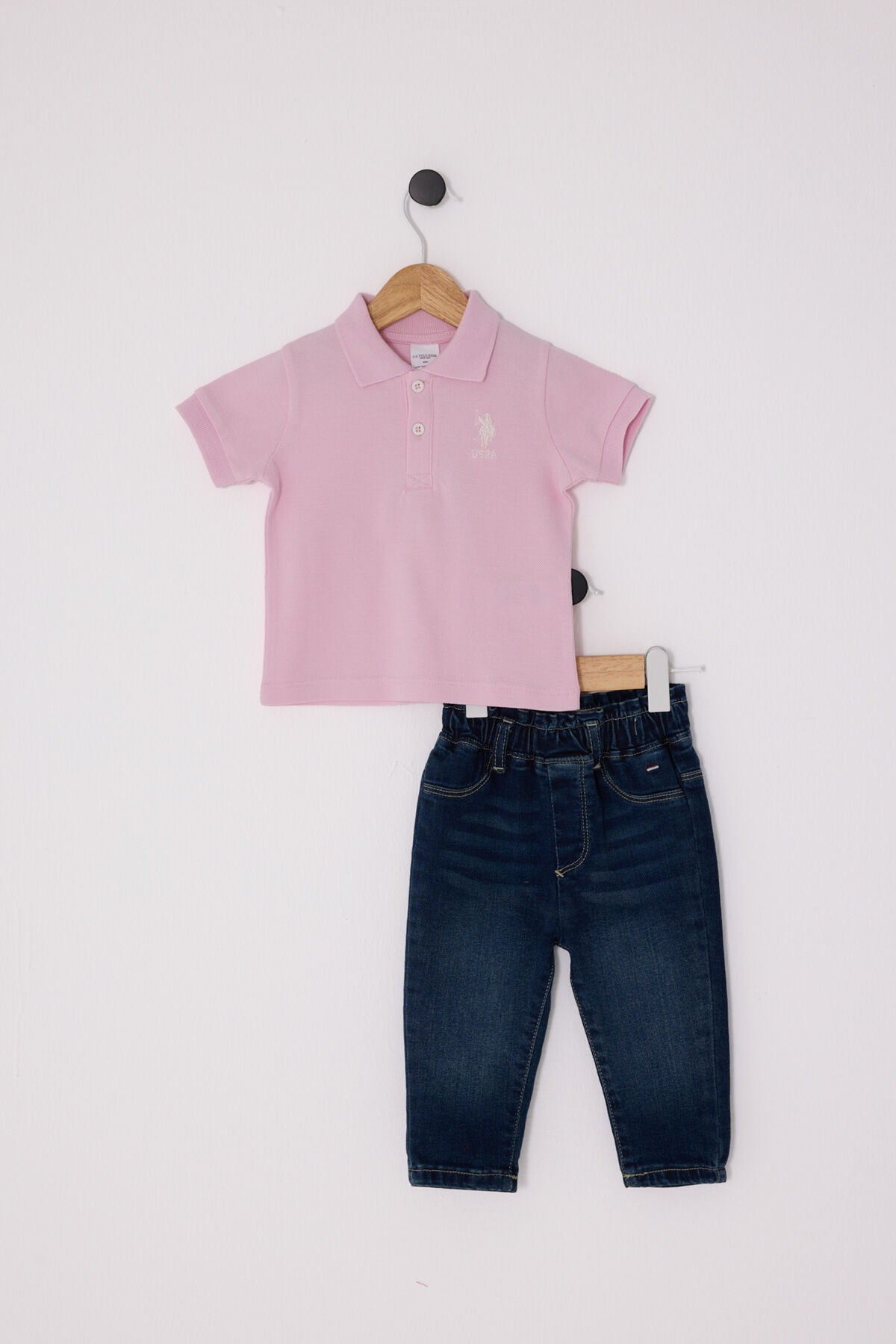 U.S. Polo Assn. Kız Bebek Polo Yaka Pigment Baskılı Yazlık Regular Fit Pembe Bebek Takımı USB2637-C-V1 Ürün ana görseli