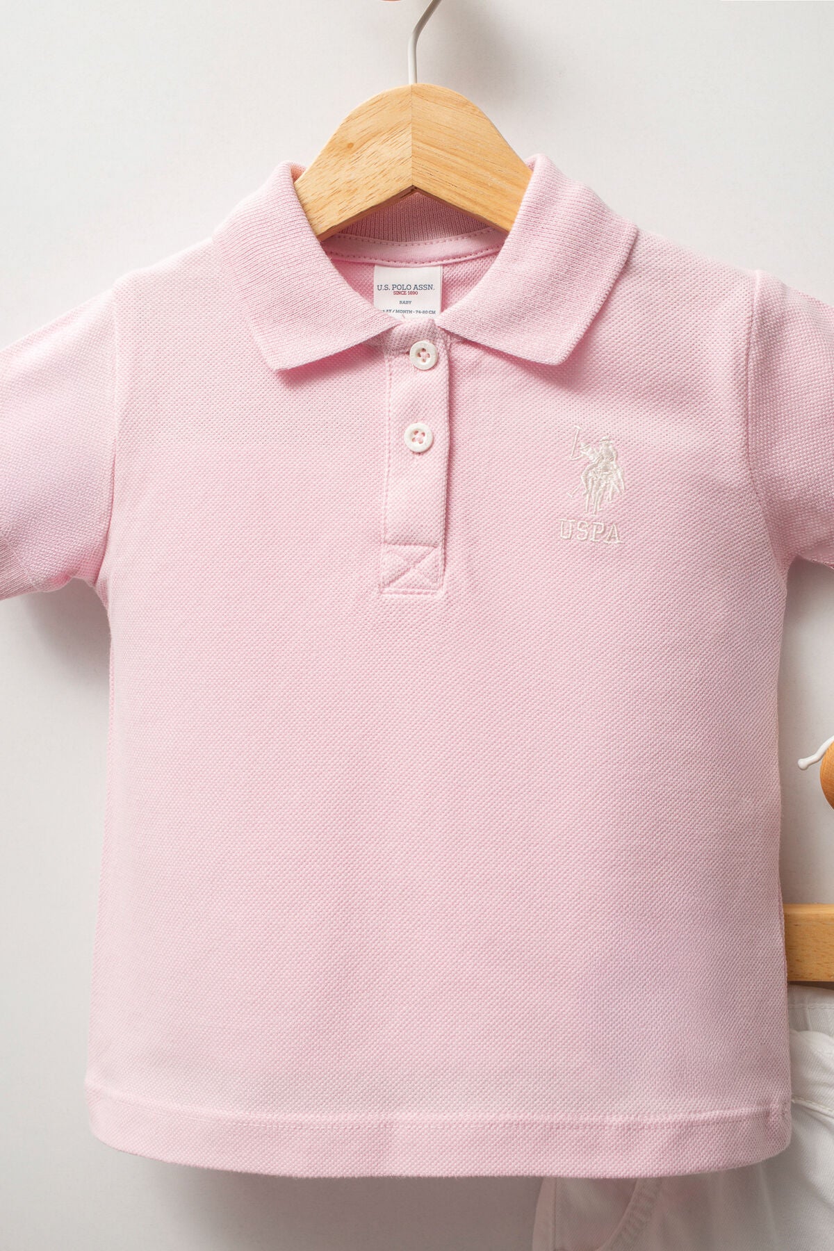 U.S. Polo Assn. Kız Bebek Polo Yaka Pigment Baskılı Yazlık Regular Fit Pembe Bebek Takımı USB2632-C-V1 Ürün ikincil görseli