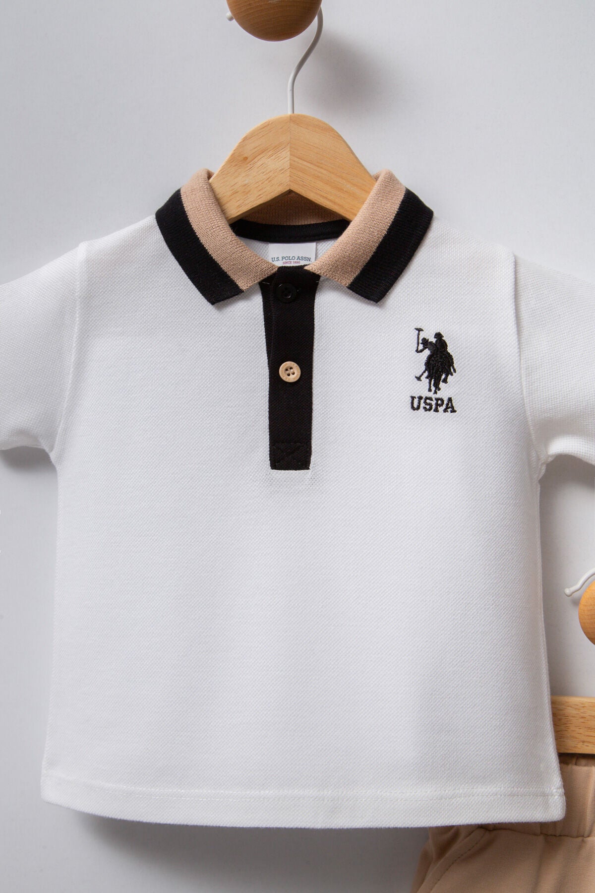 U.S. Polo Assn. Erkek Bebek Polo Yaka Pigment Baskılı Yazlık Regular Fit Krem Bebek Takımı USB2339-C-V5 Ürün ikincil görseli