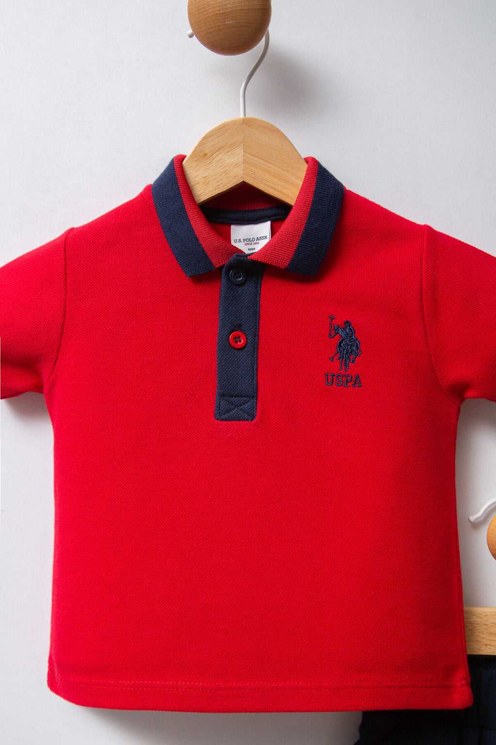 U.S. Polo Assn. Erkek Bebek Polo Yaka Pigment Baskılı Yazlık Regular Fit Kırmızı Bebek Takımı USB2339-C-V3