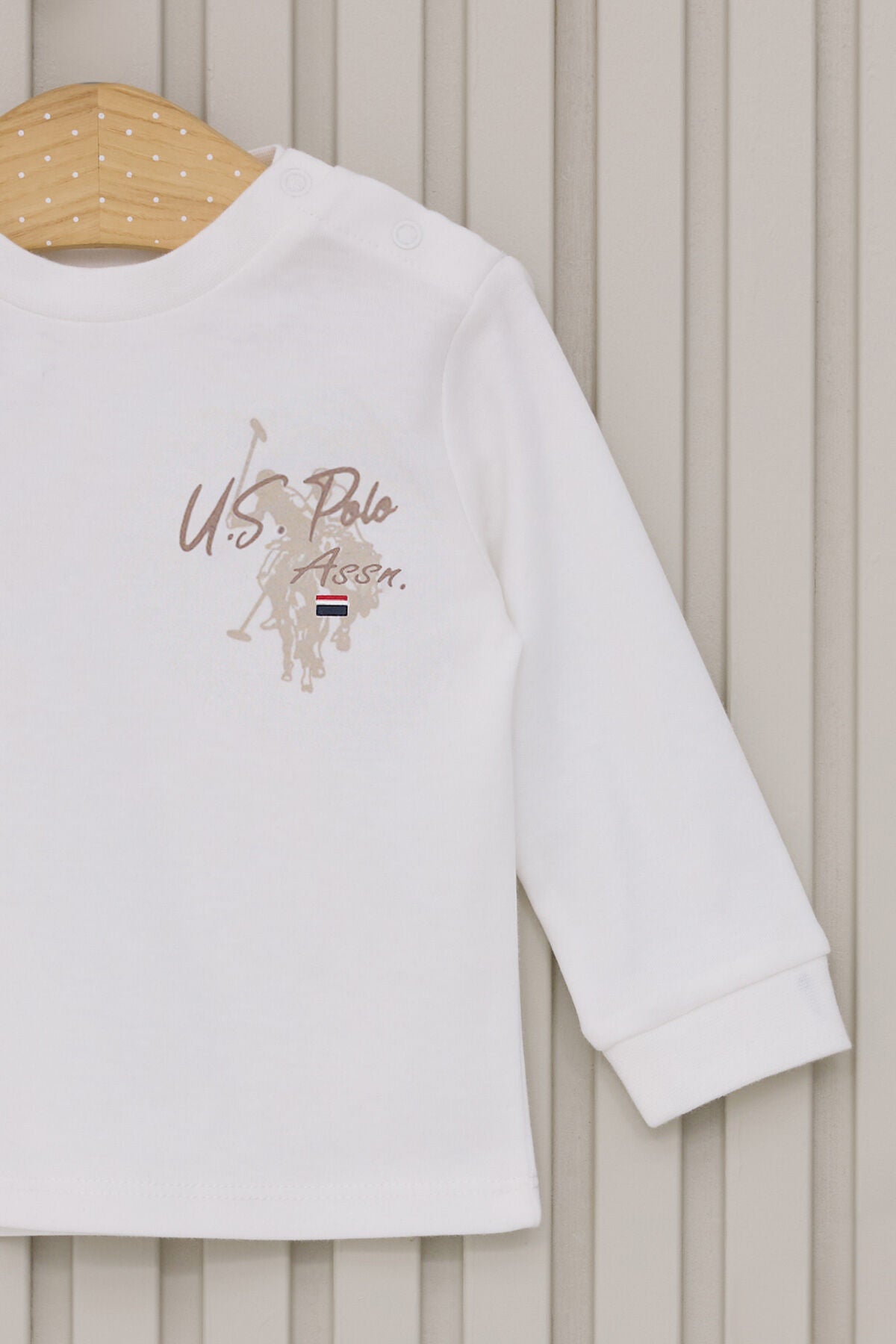 U.S. Polo Assn. Erkek Bebek Bisiklet Yaka Pigment Baskılı Kışlık Regular Fit Beyaz Bebek Takımı USB2076-C-V1 Ürün ikincil görseli