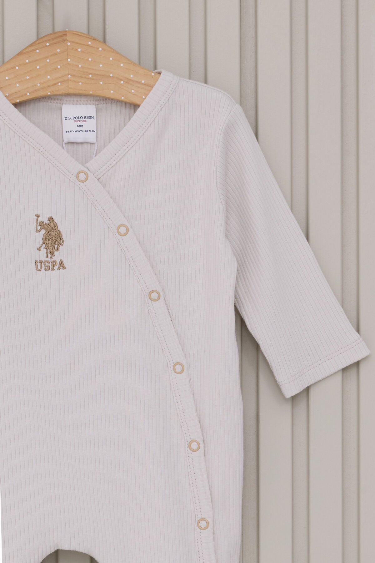 U.S. Polo Assn. Erkek Bebek V Yaka Pigment Baskılı Kışlık Regular Fit Beyaz Tulum USB2078-C-V1 Ürün ikincil görseli