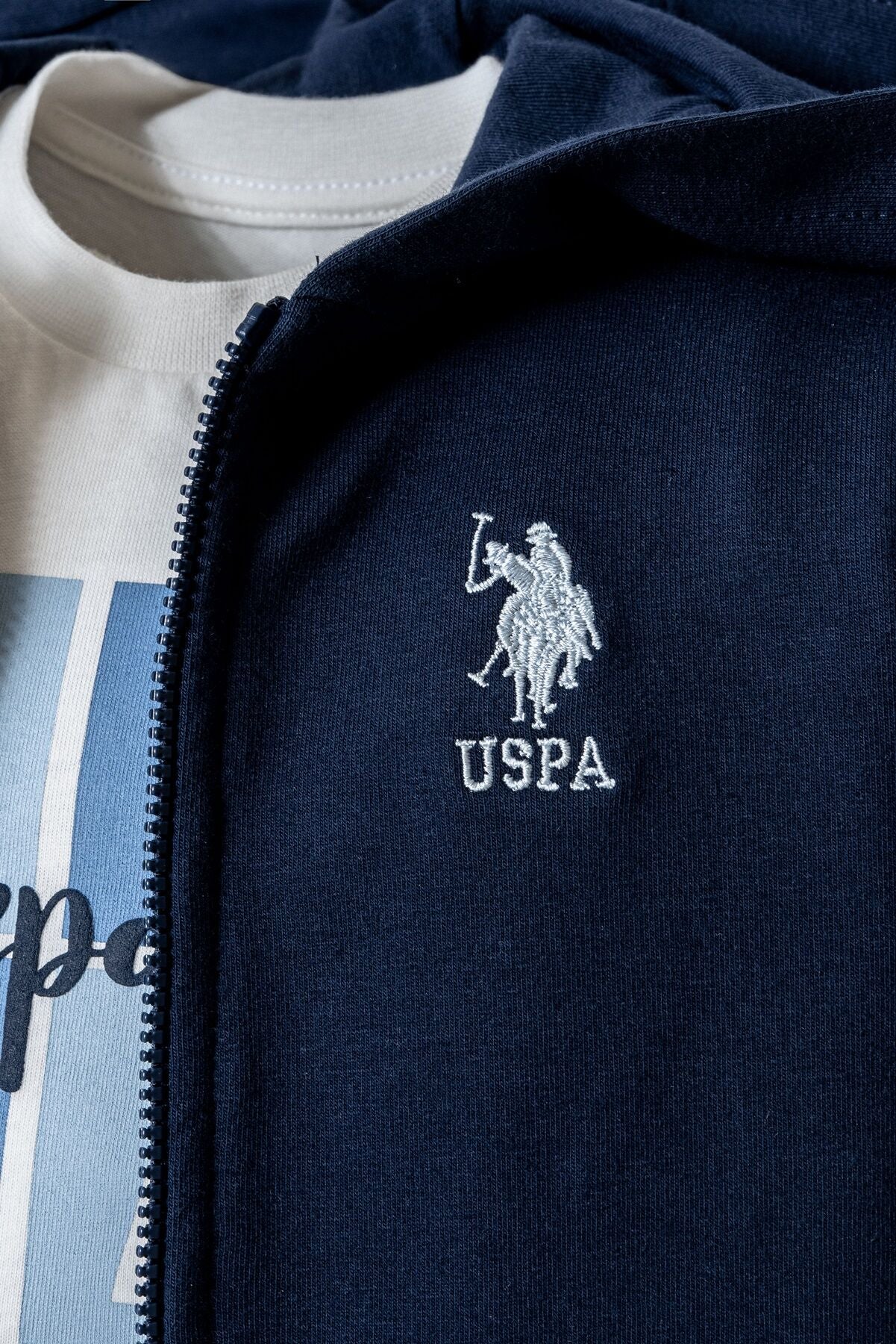 U.S. Polo Assn. Erkek Bebek Fermuarlı Yaka Nakışlı Yazlık Regular Fit Lacivert 3'Lü Bebek Takımı USB2903-C-V1 Ürün ikincil görseli