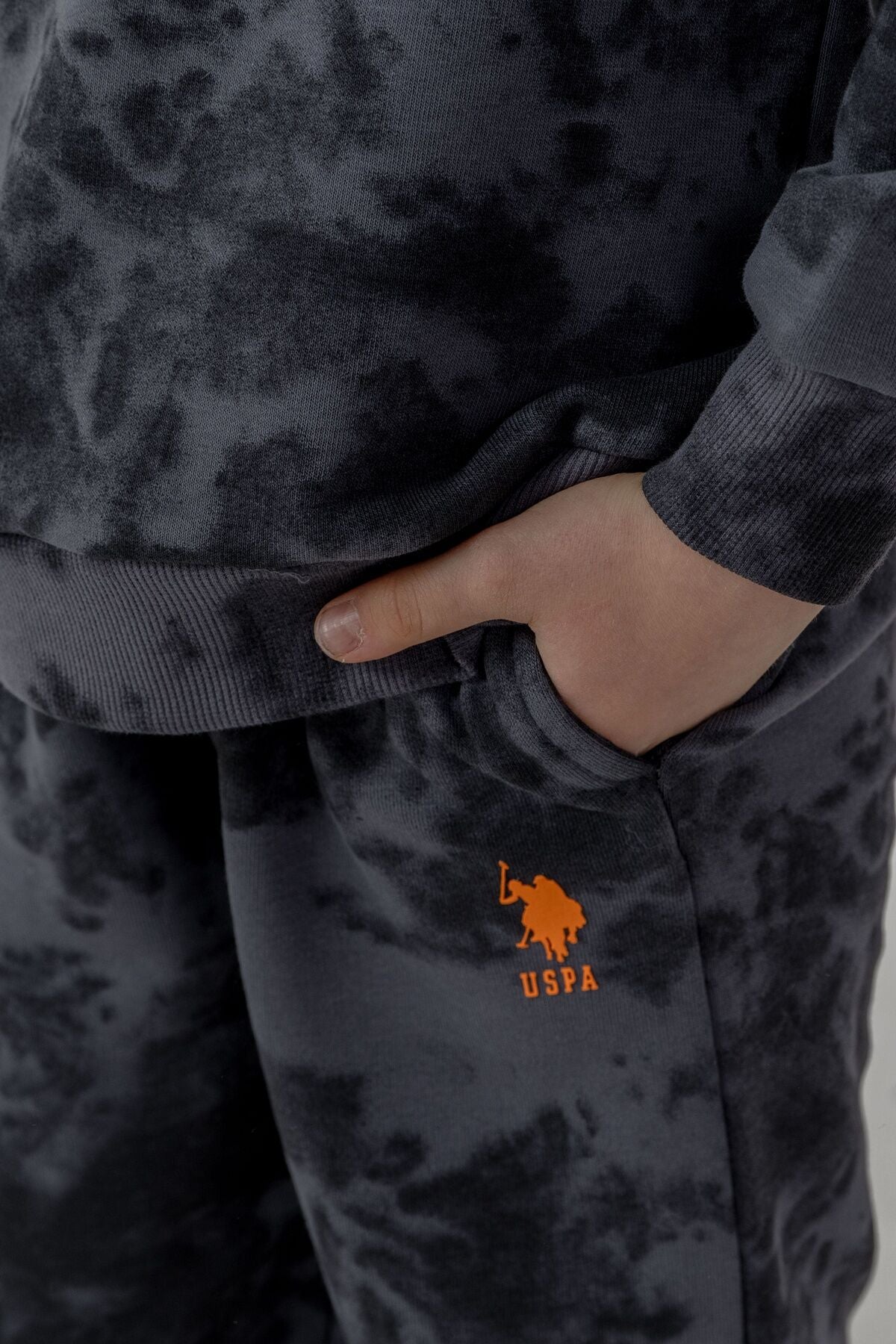 U.S. Polo Assn. Erkek Çocuk Baskılı Antrasit Uzun Kol Eşofman Takımı US2623-C-V2 Ürün ikincil görseli