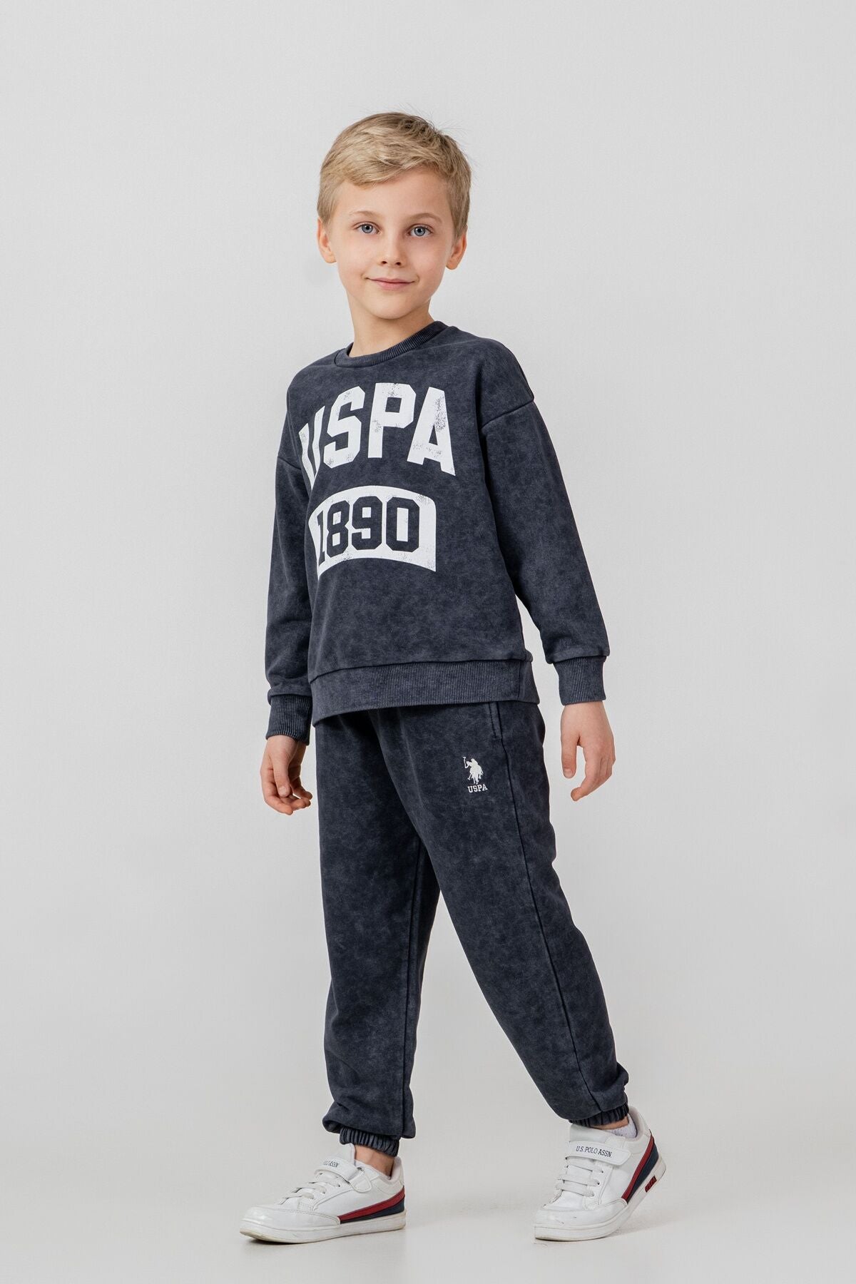 U.S. Polo Assn. Erkek Çocuk Baskılı Antrasit Uzun Kol Eşofman Takımı US2630-C-V3 Ürün ikincil görseli