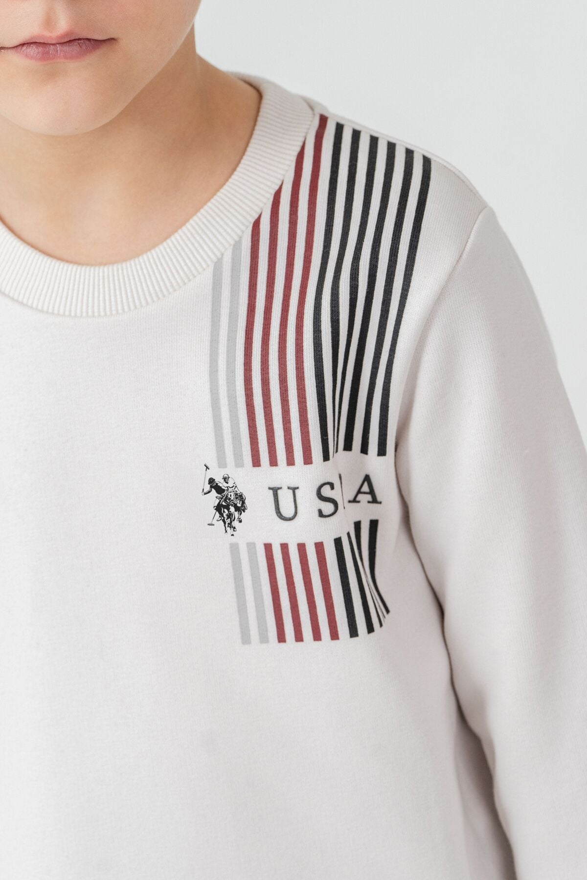 U.S. Polo Assn. Erkek Çocuk Baskılı Beyaz Uzun Kol Eşofman Takımı US2613-C-V2