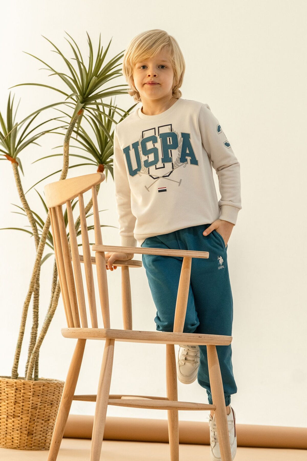U.S. Polo Assn. Erkek Çocuk Baskılı Beyaz Uzun Kol Eşofman Takımı US2618-C-V3