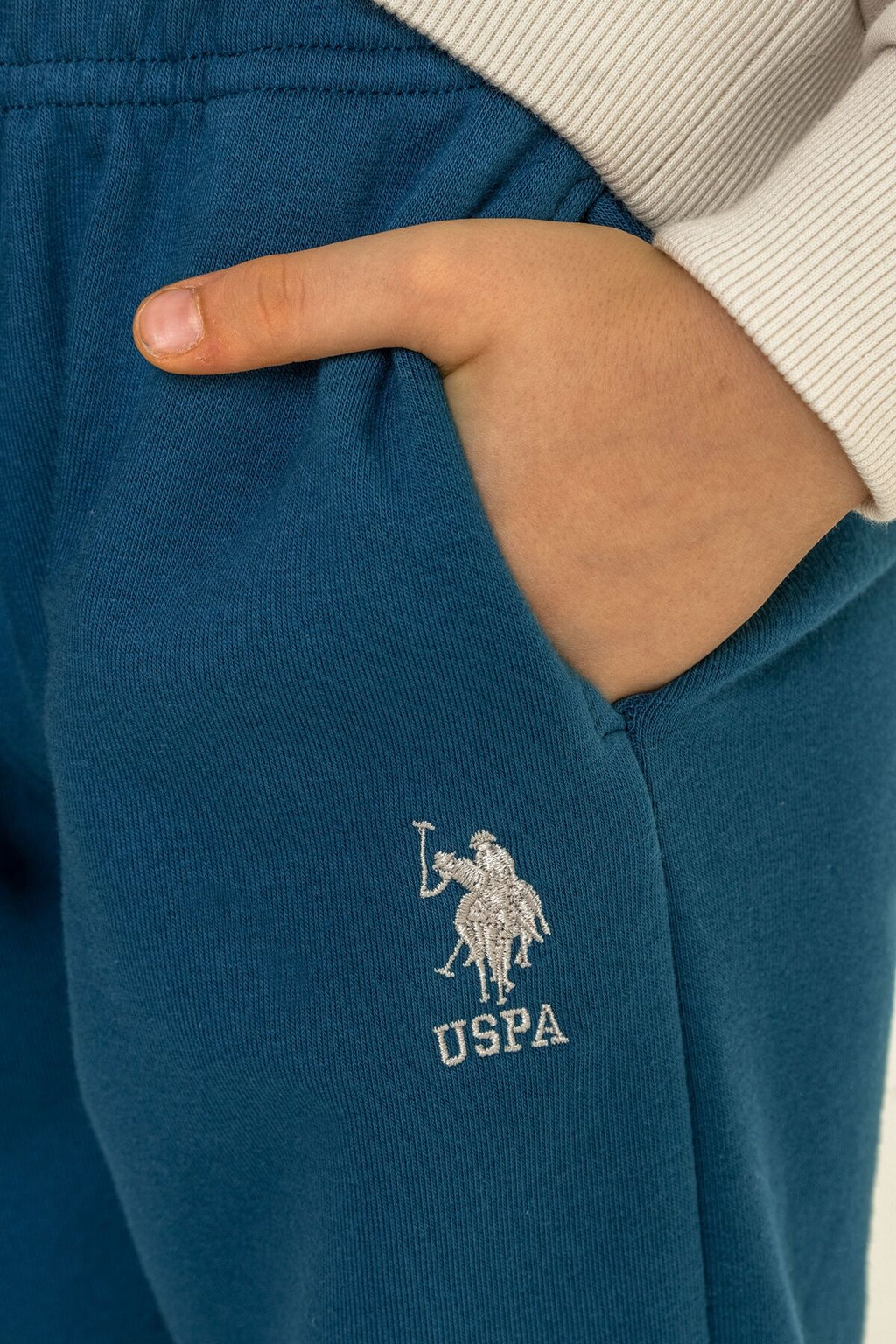U.S. Polo Assn. Erkek Çocuk Baskılı Beyaz Uzun Kol Eşofman Takımı US2618-C-V3