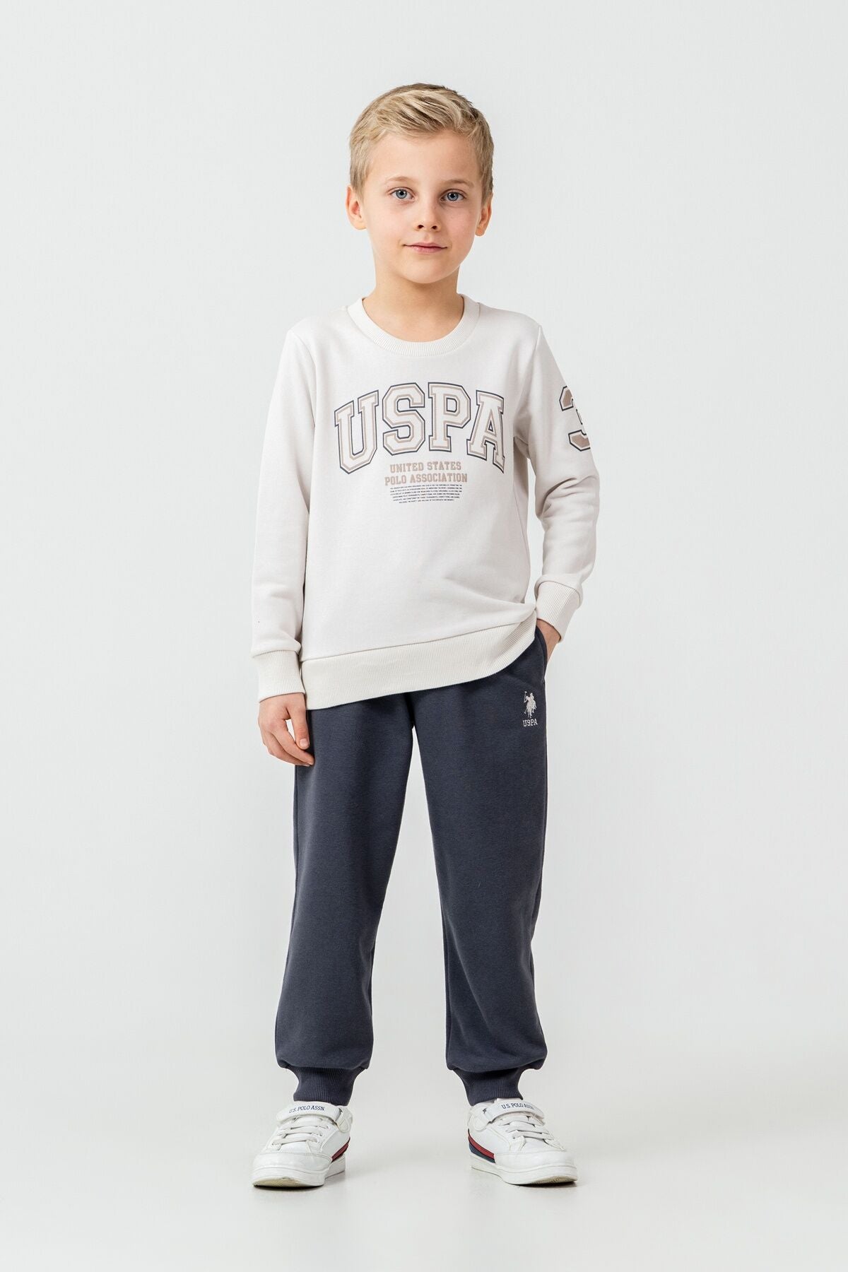 U.S. Polo Assn. Erkek Çocuk Baskılı Beyaz Uzun Kol Eşofman Takımı US2620-C-V2 Ürün ana görseli